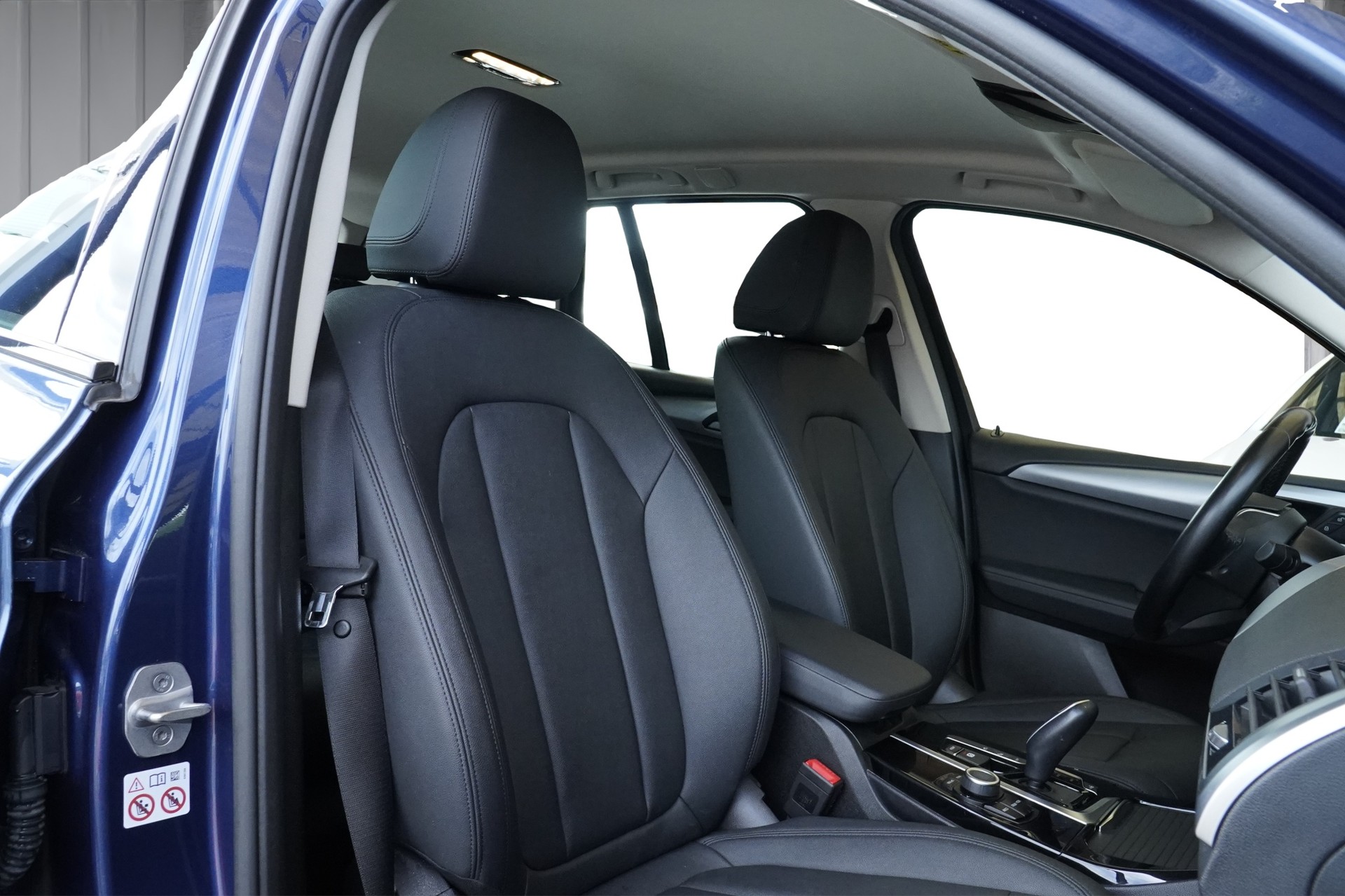 BMW X3 xDrive 30e Steptronic *CH Fahrzeug*-image-13