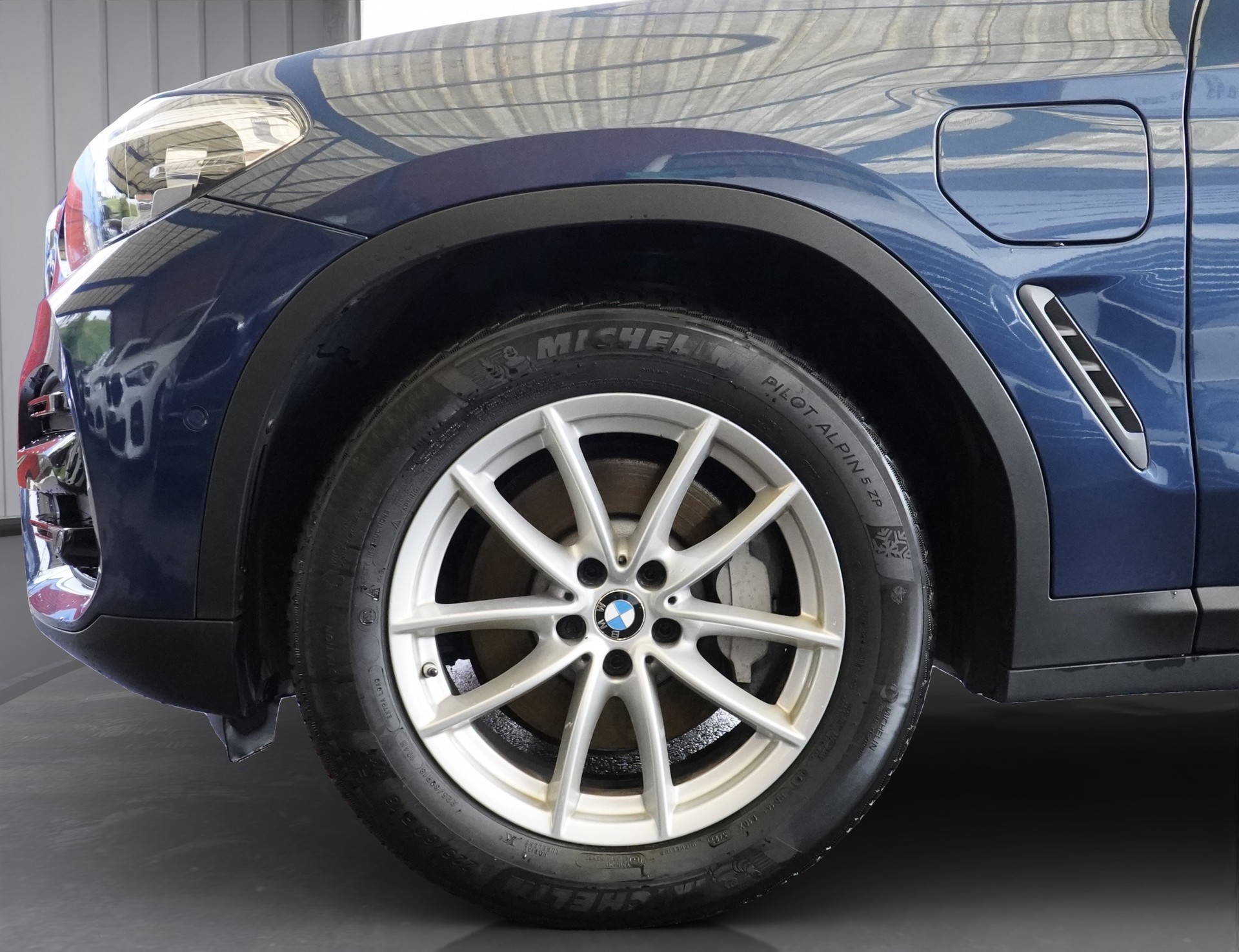 BMW X3 xDrive 30e Steptronic *CH Fahrzeug*-image-7