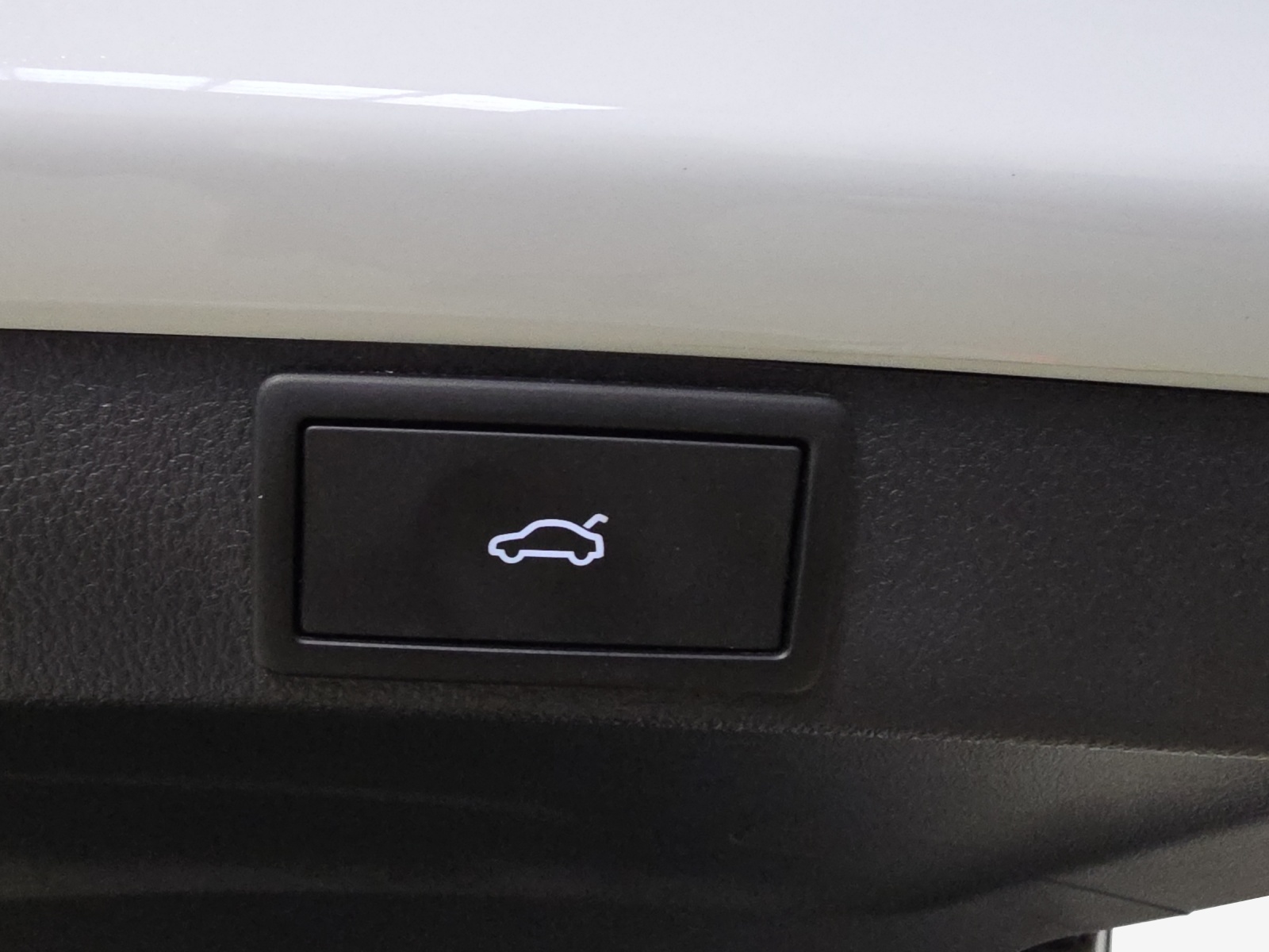 SKODA Octavia Combi 1.5 TSI mHEV DSG Dynamic-image-13
