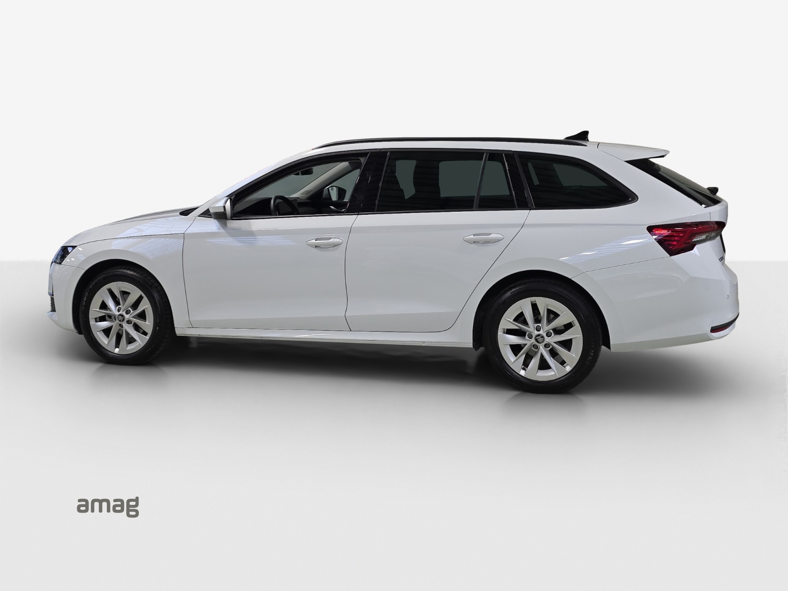 SKODA Octavia Combi 1.5 TSI mHEV DSG Dynamic-image-1