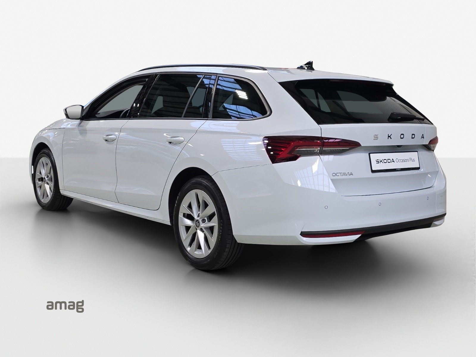 SKODA Octavia Combi 1.5 TSI mHEV DSG Dynamic-image-2