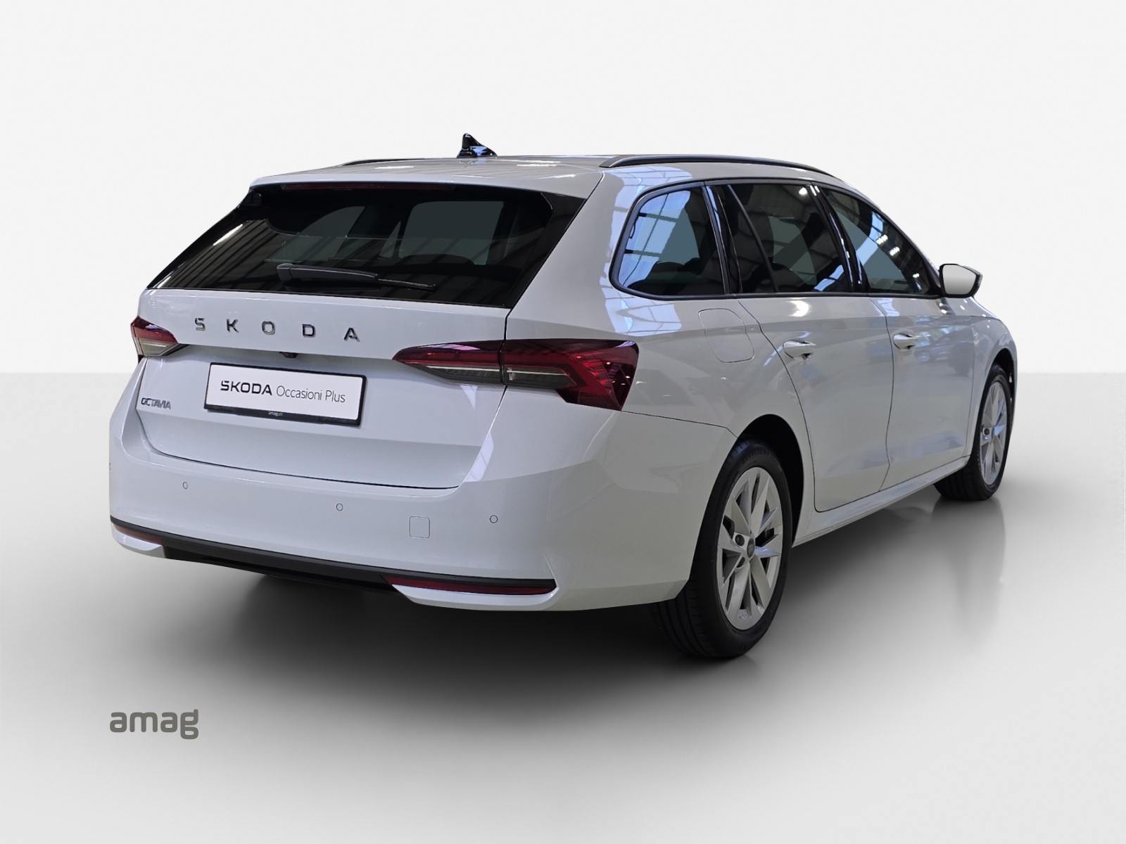 SKODA Octavia Combi 1.5 TSI mHEV DSG Dynamic-image-4