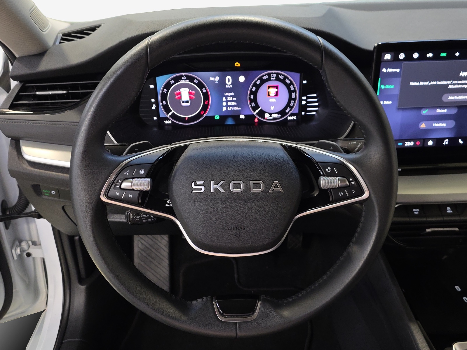 SKODA Octavia Combi 1.5 TSI mHEV DSG Dynamic-image-9