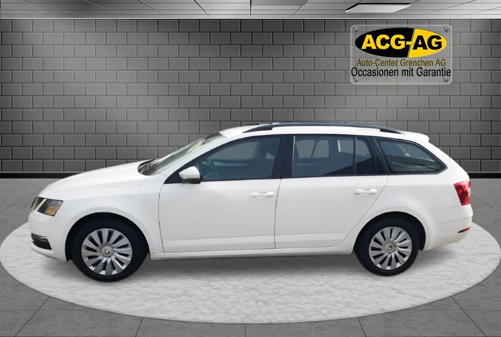 SKODA Octavia Combi 1.6 TDI Clever 4x4 ** ** Gr-Navi ** Sitzheizung ** Abstandsregelsysteme ** Frisch Ab MFK & Service **-image-2
