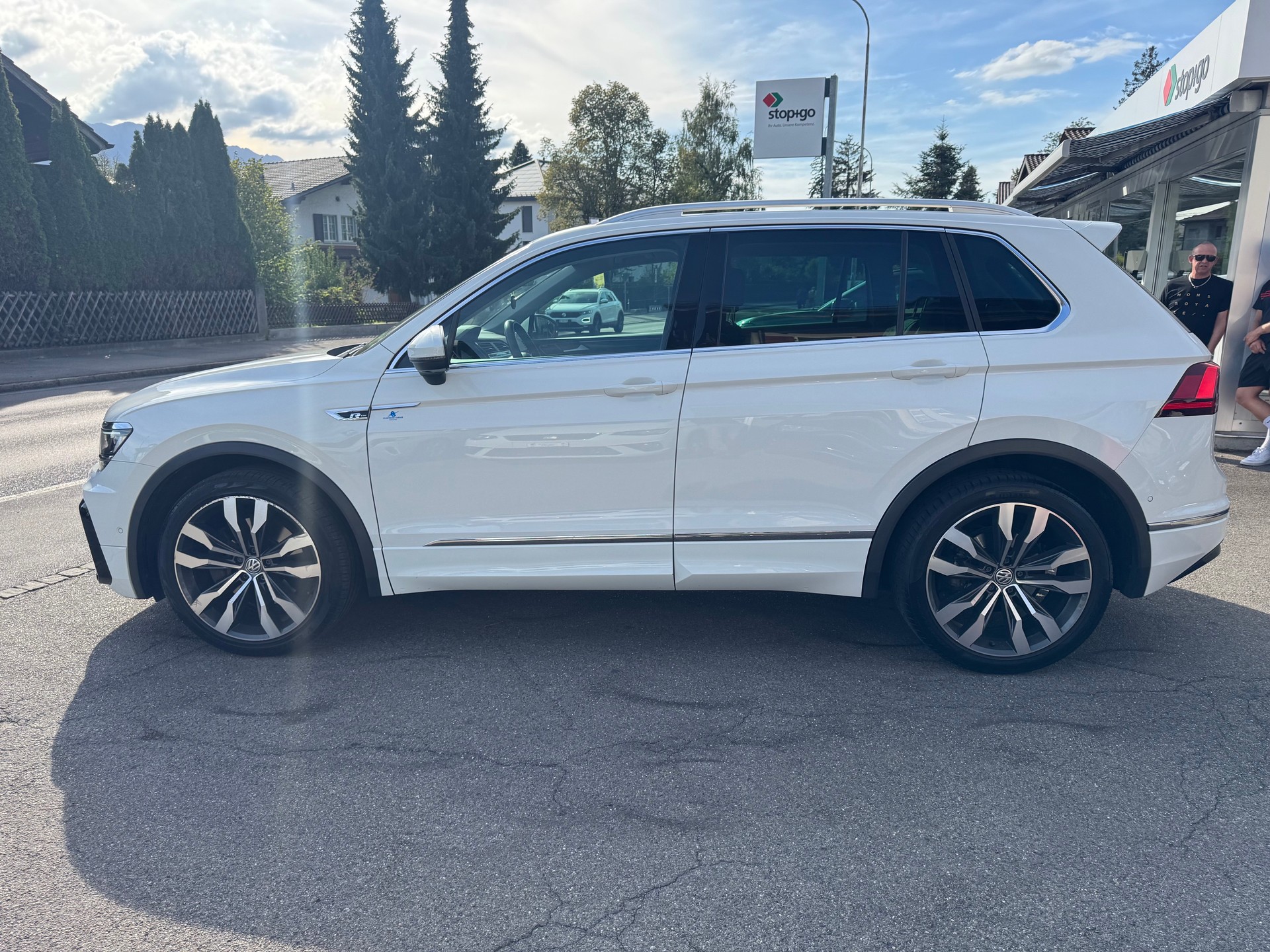VW Tiguan 2.0 TDI SCR Highline 4Motion DSG-image-8