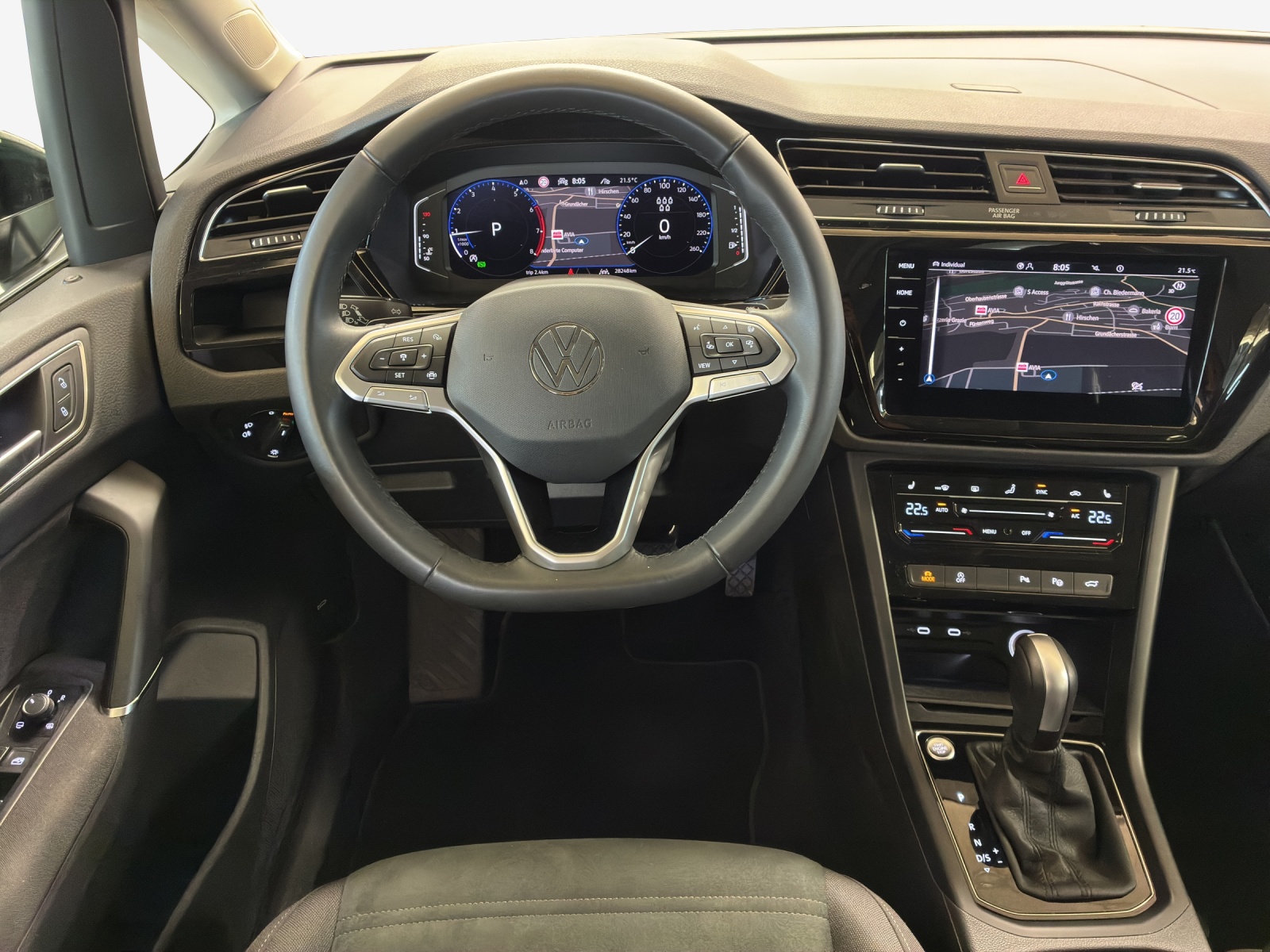 VW Touran 1.5 TSI EVO Highline DSG-image-8
