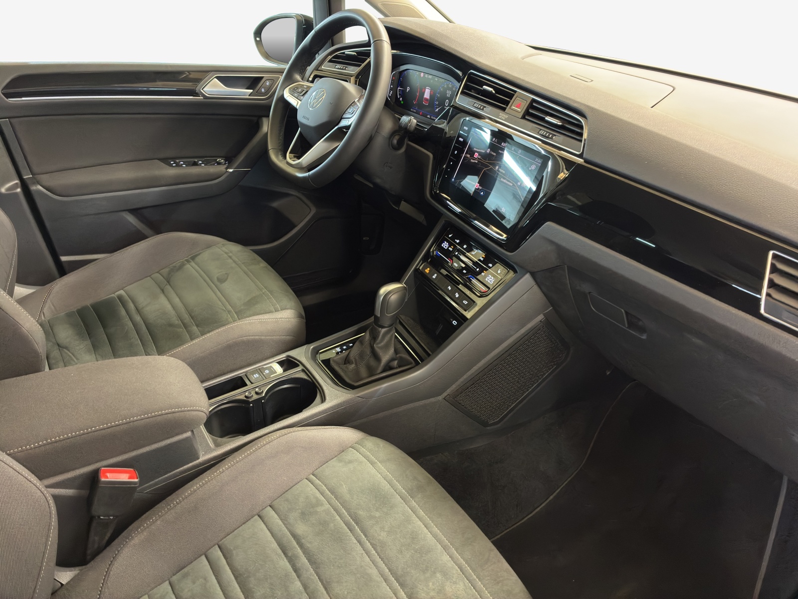 VW Touran 1.5 TSI EVO Highline DSG-image-13