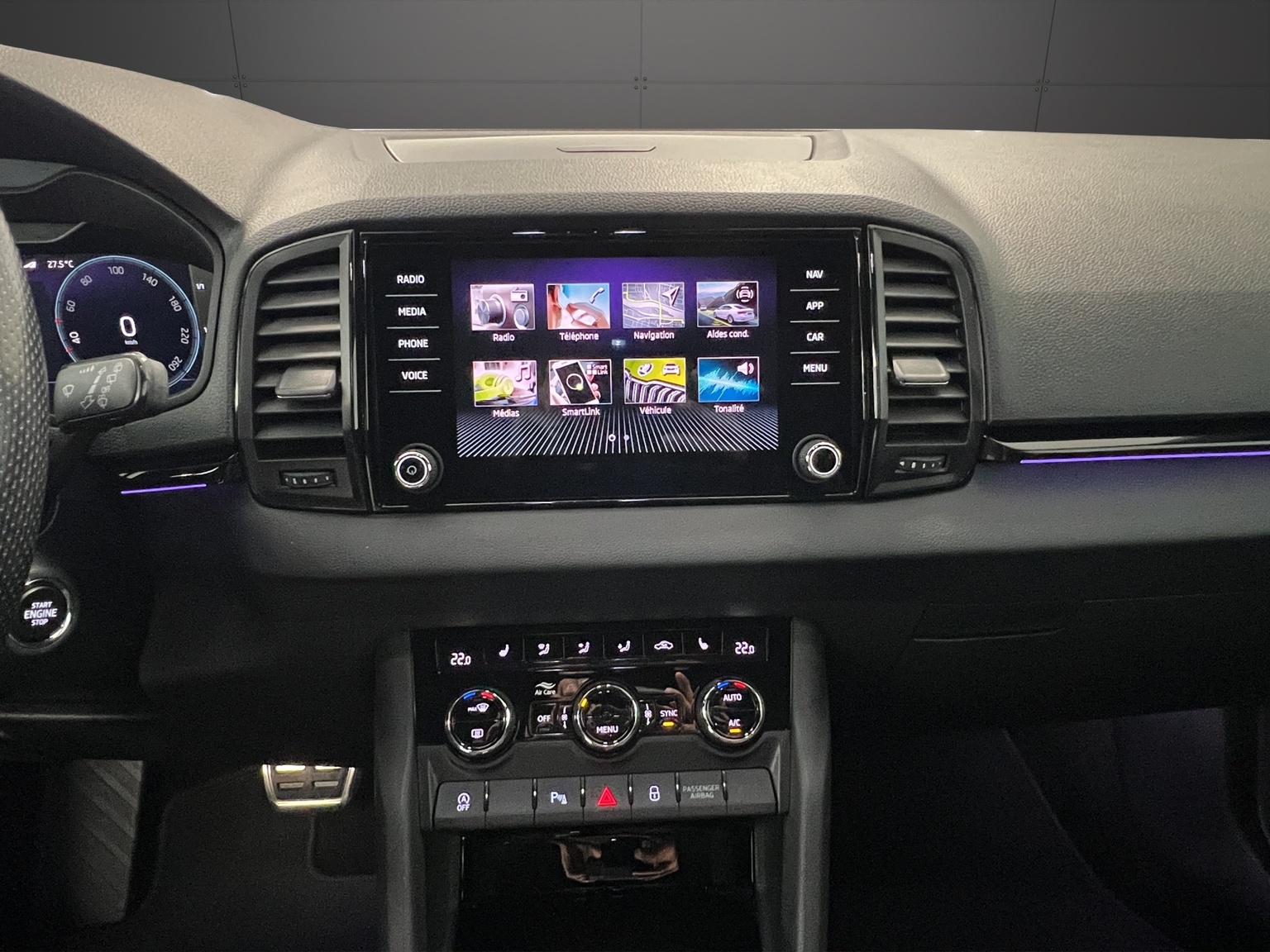 SKODA Karoq 1.5 TSI SportLine DSG-image-10