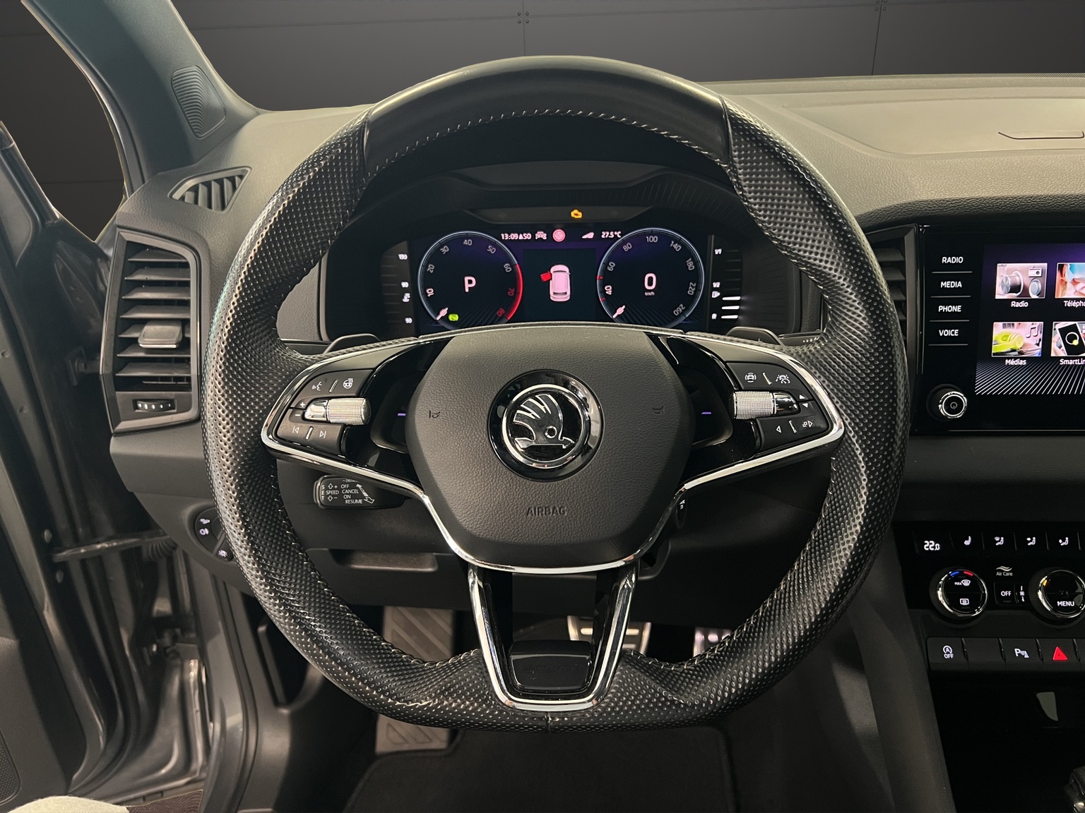 SKODA Karoq 1.5 TSI SportLine DSG-image-6