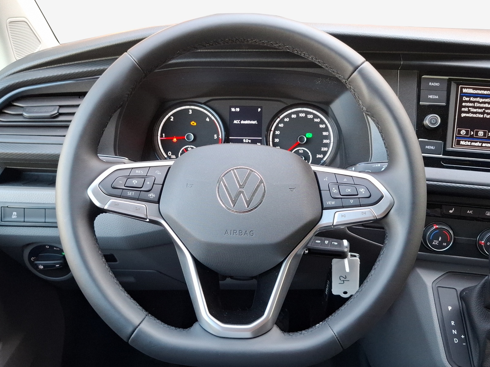 VW T6.1 2.0 TDI Envia Free 4Motion DSG-image-9