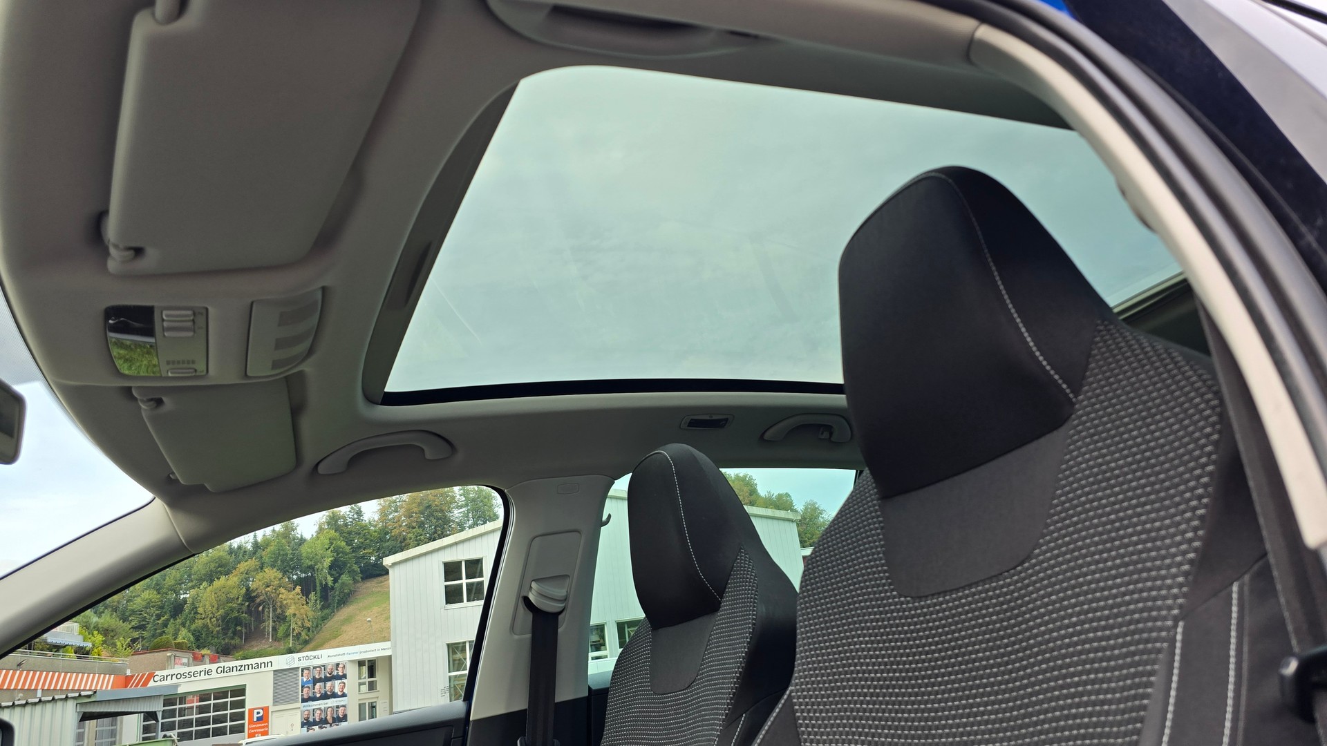 SKODA 1.4 TSI Ambition DSG-image-5