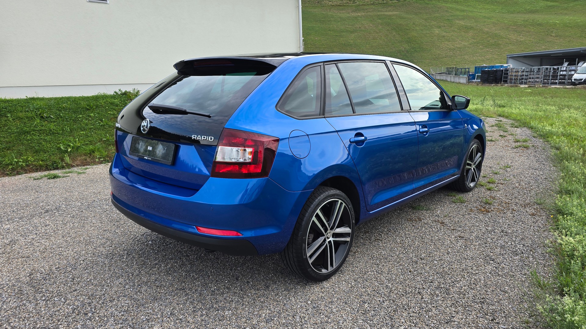 SKODA 1.4 TSI Ambition DSG-image-2