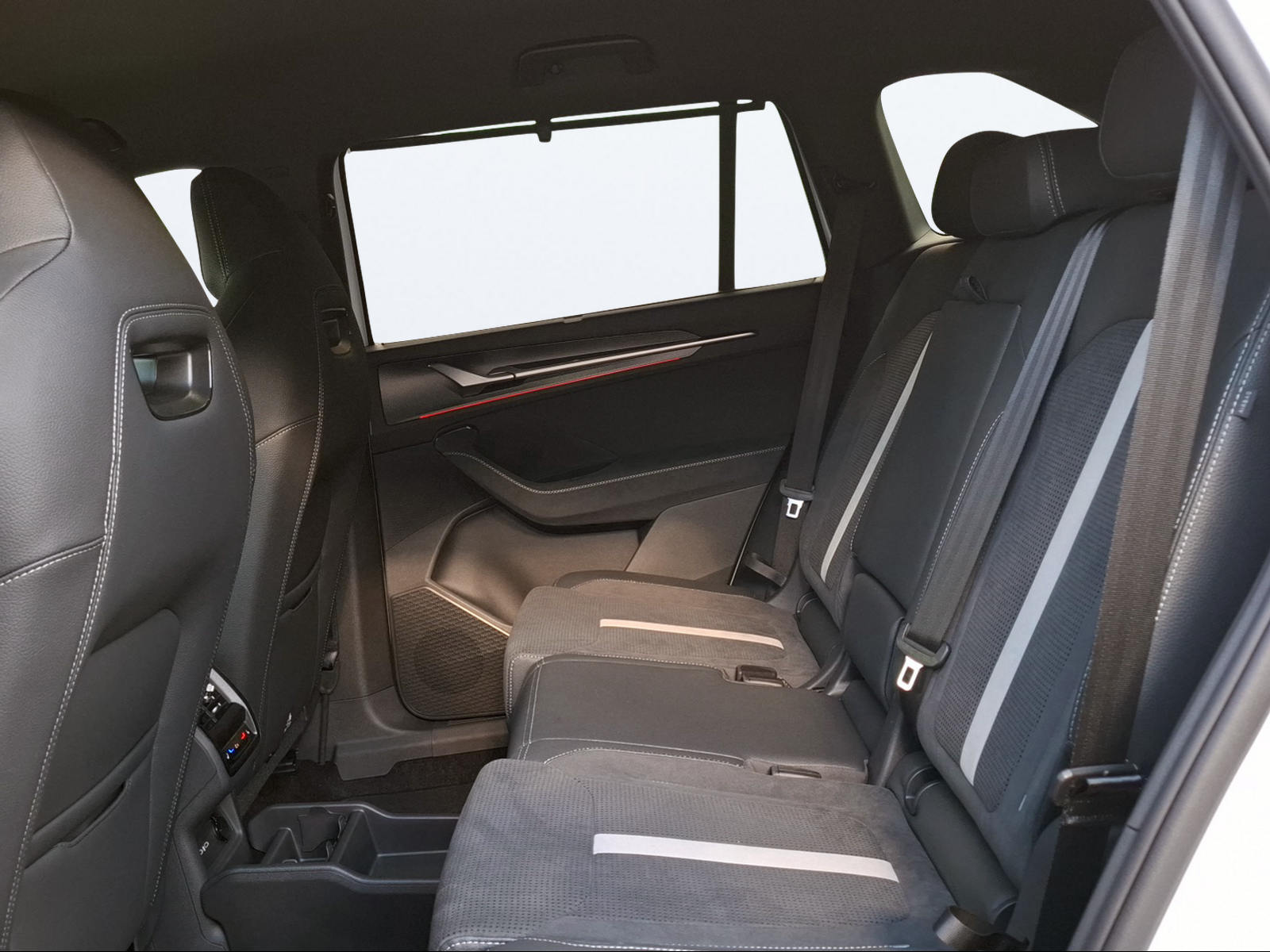 SKODA Kodiaq 1.5 TSI PHEV Sportline-image-13