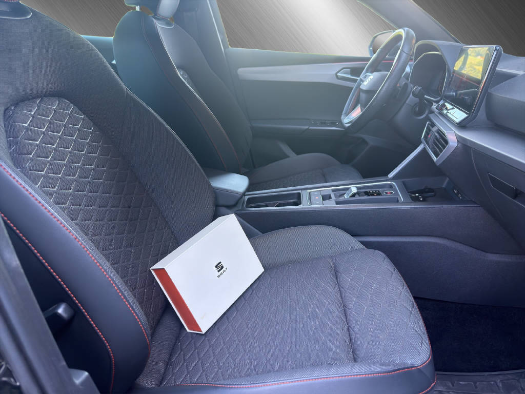 SEAT Leon 1.5 eTSI 150 FR DSG **Gratis Service**-image-15