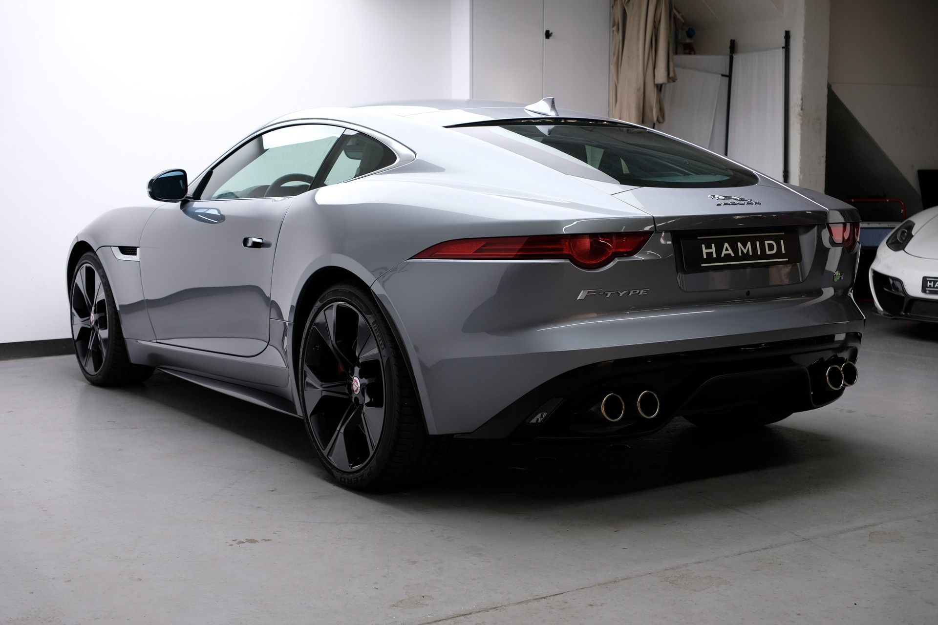 JAGUAR F-Type Coupé R 5.0 V8 S/C-image-4