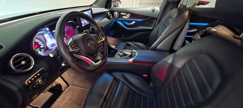 MERCEDES-BENZ GLC 350 d AMG Line 4Matic 9G-Tronic-image-6
