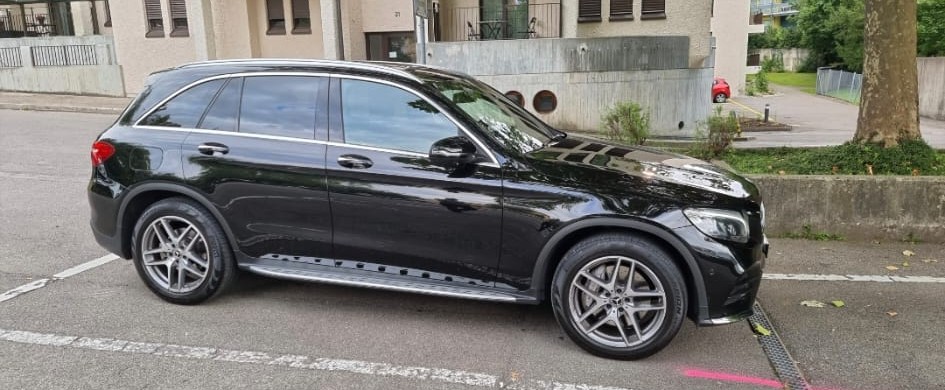 MERCEDES-BENZ GLC 350 d AMG Line 4Matic 9G-Tronic-image-3