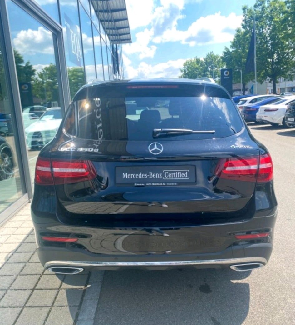 MERCEDES-BENZ GLC 350 d AMG Line 4Matic 9G-Tronic-image-4