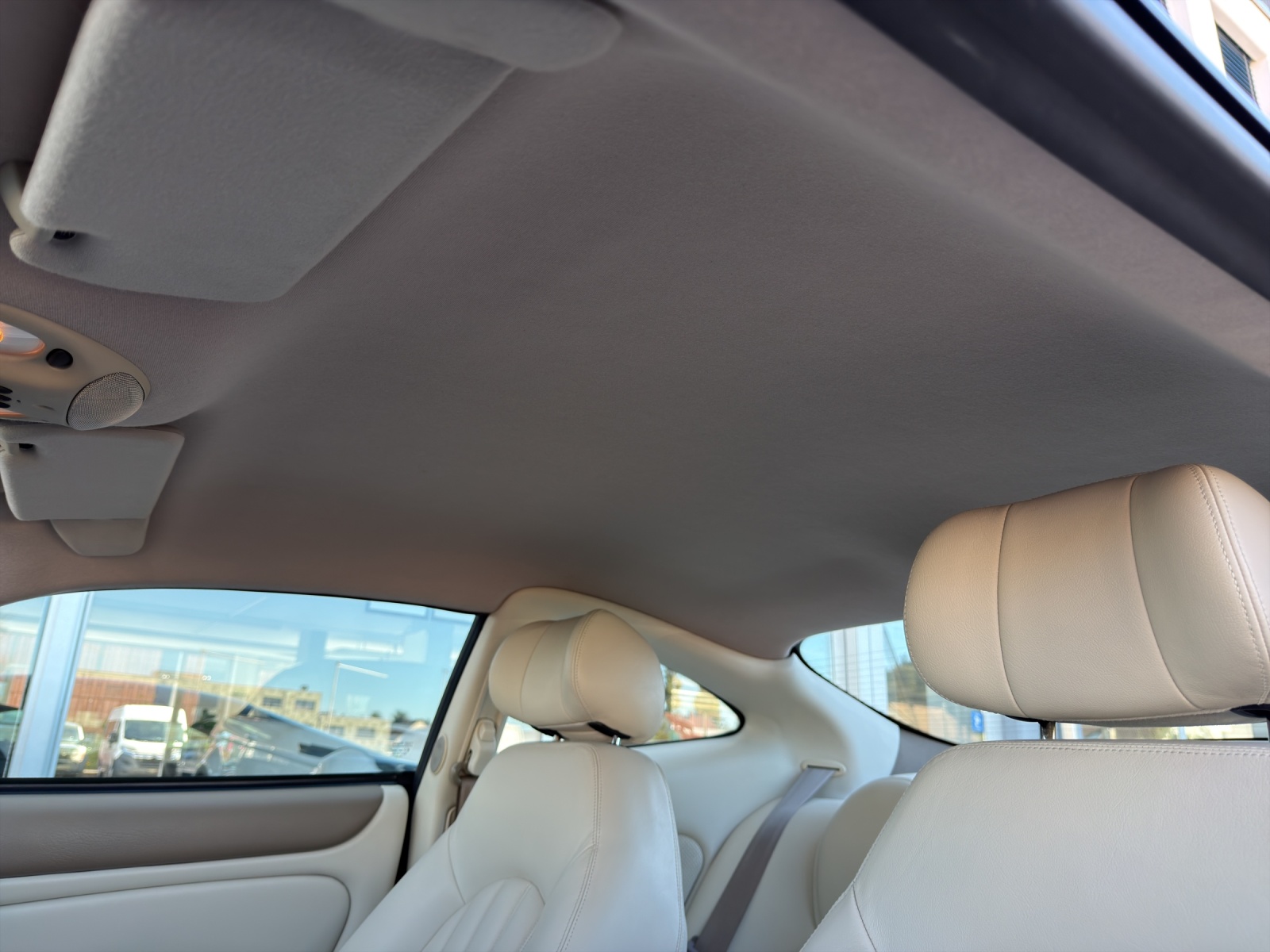 JAGUAR XK8-image-13