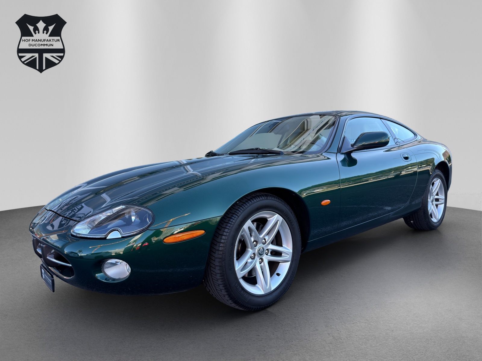 JAGUAR XK8-image-0