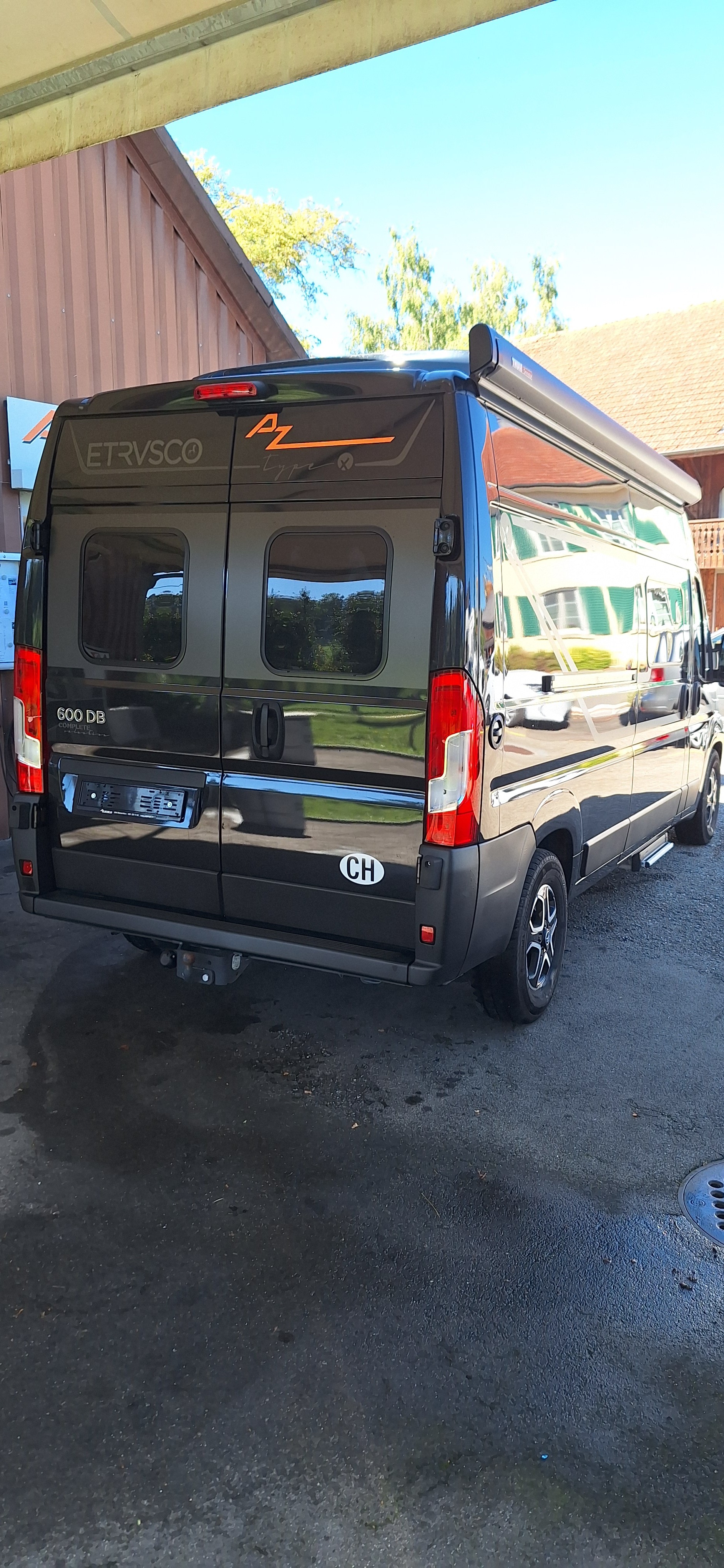 ETRUSCO CV 600 DB mit Schlafdach-image-1