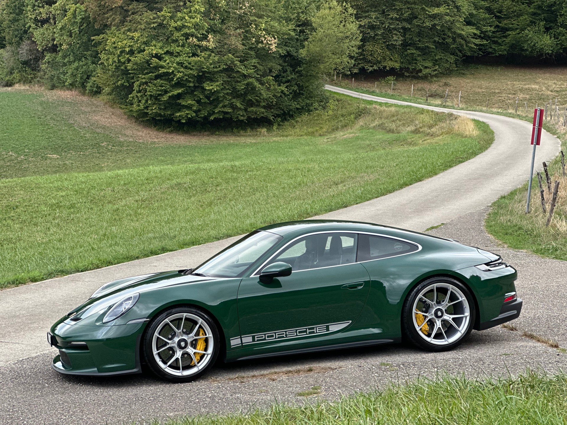 PORSCHE 911 GT3 Touring PTS British Racing Green-image-10