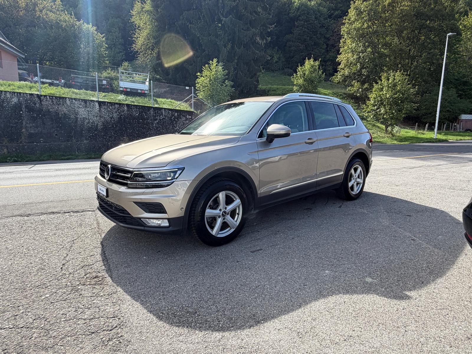 VW Tiguan 2.0 TDI SCR Trendline 4Motion DSG-image-1