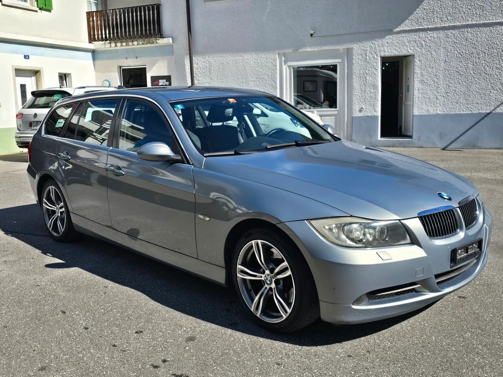BMW 325xi Touring more4you-image-2