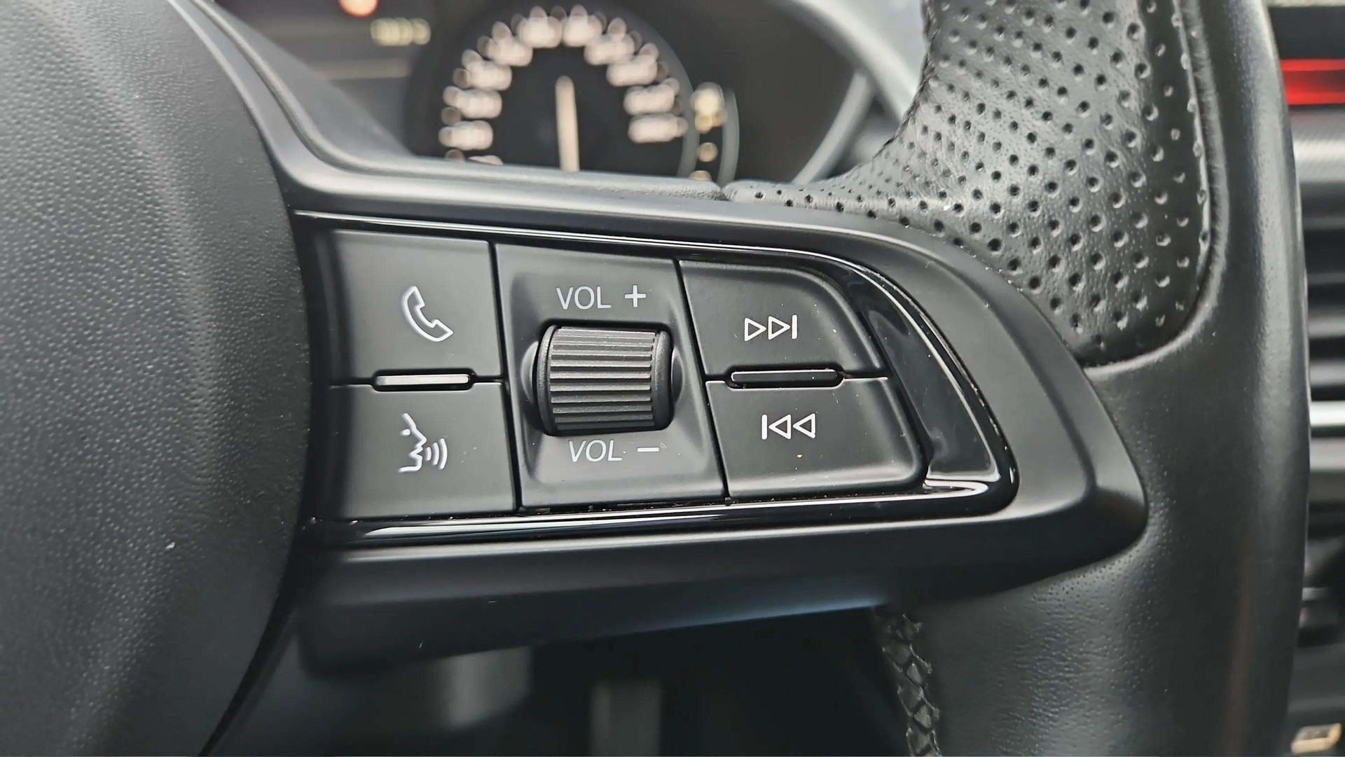 ALFA ROMEO Stelvio 2.0 Veloce Q4 Automatic 280PS mit Panoramadach-image-27
