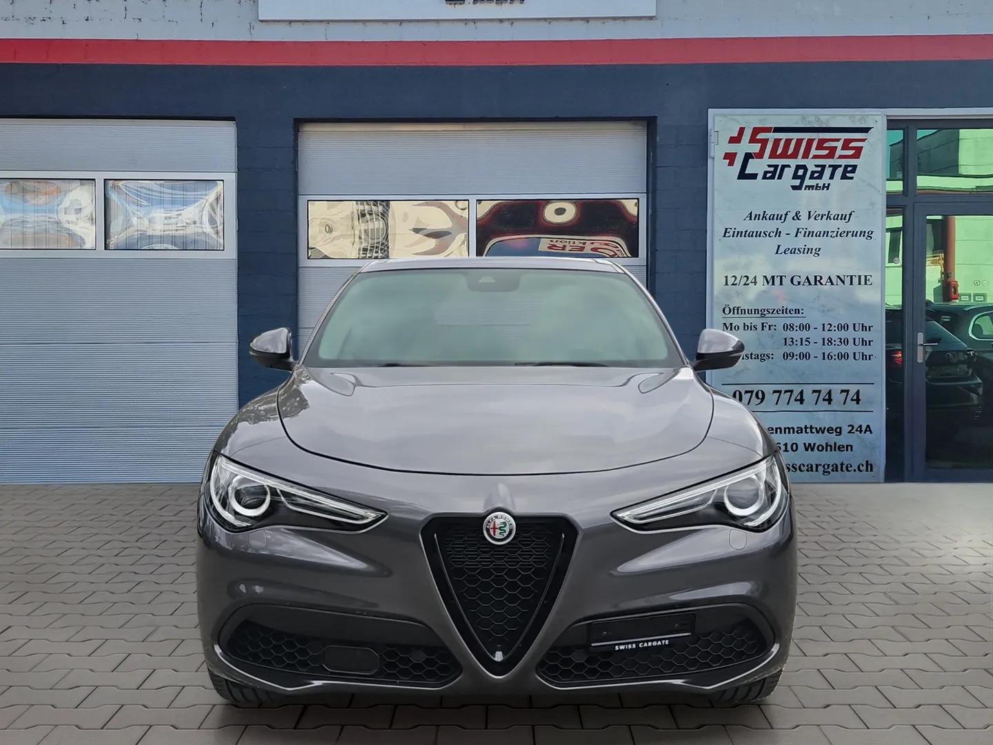 ALFA ROMEO Stelvio 2.0 Veloce Q4 Automatic 280PS mit Panoramadach-image-2