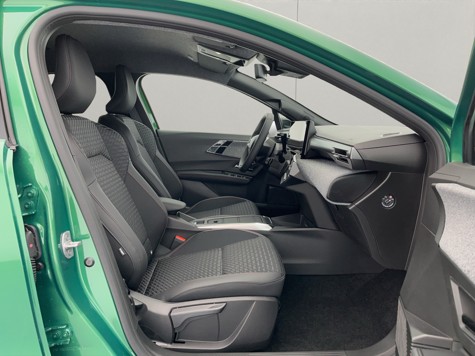 RENAULT Clio 1.8 E-Tech techno-image-15