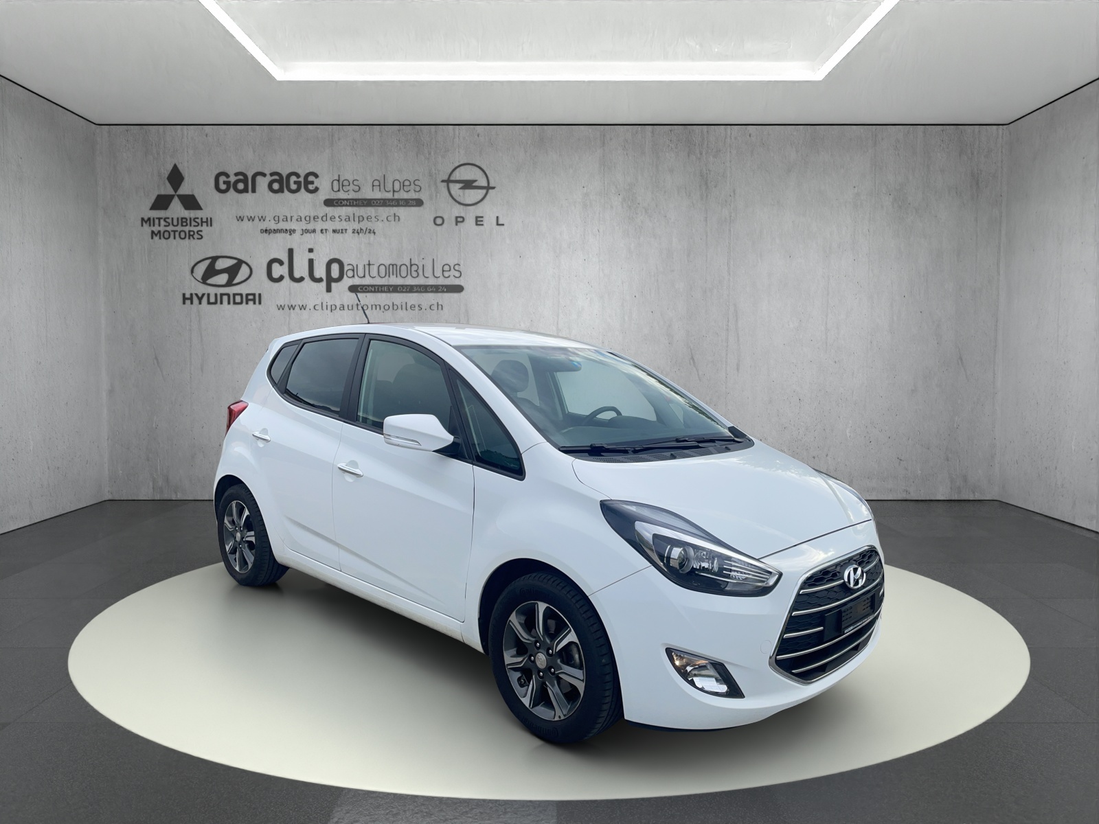 HYUNDAI ix20 1.6 Amplia-image-5