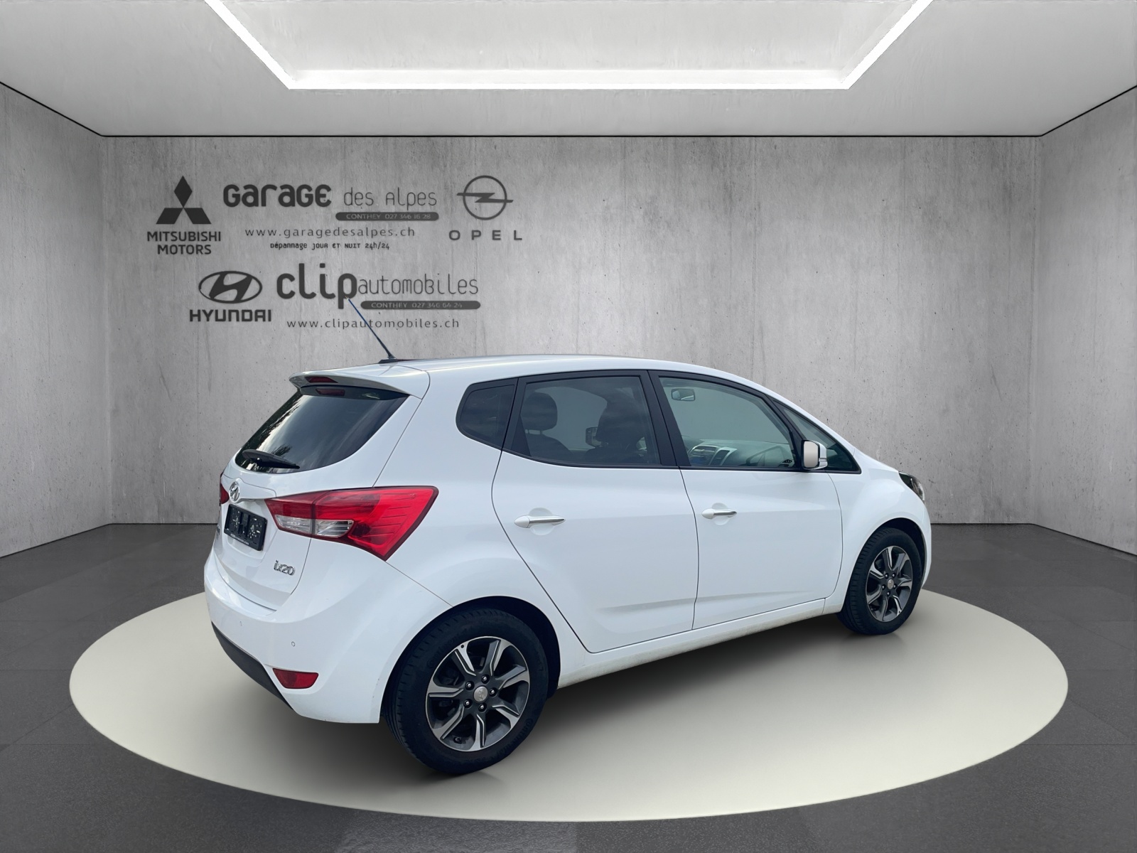 HYUNDAI ix20 1.6 Amplia-image-7