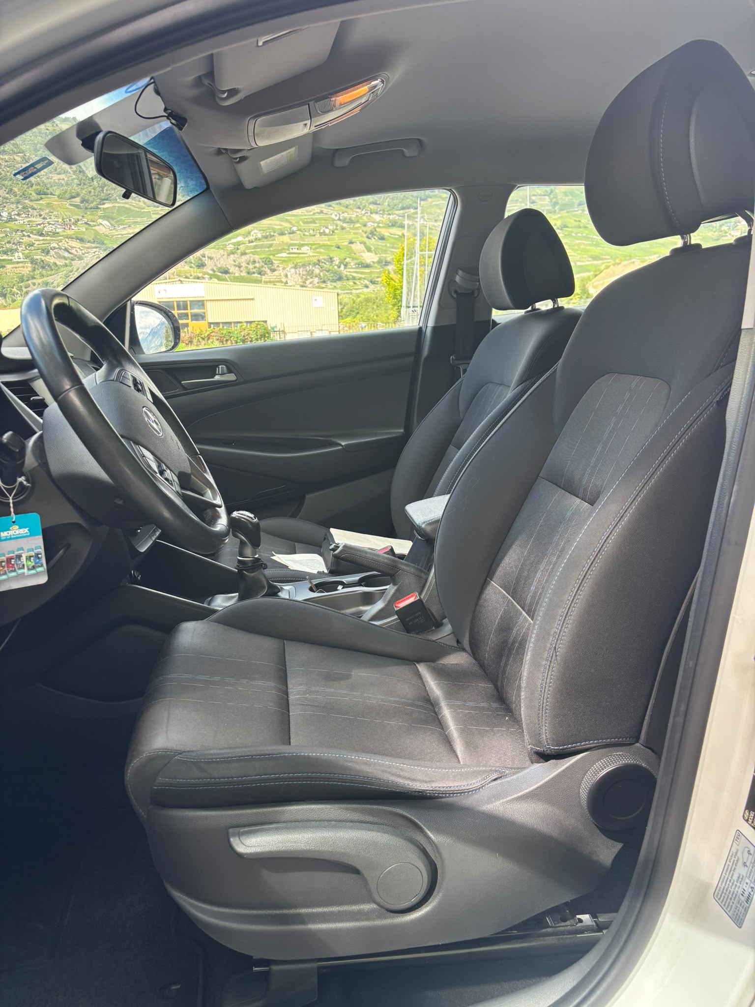 HYUNDAI TUCSON-image-9