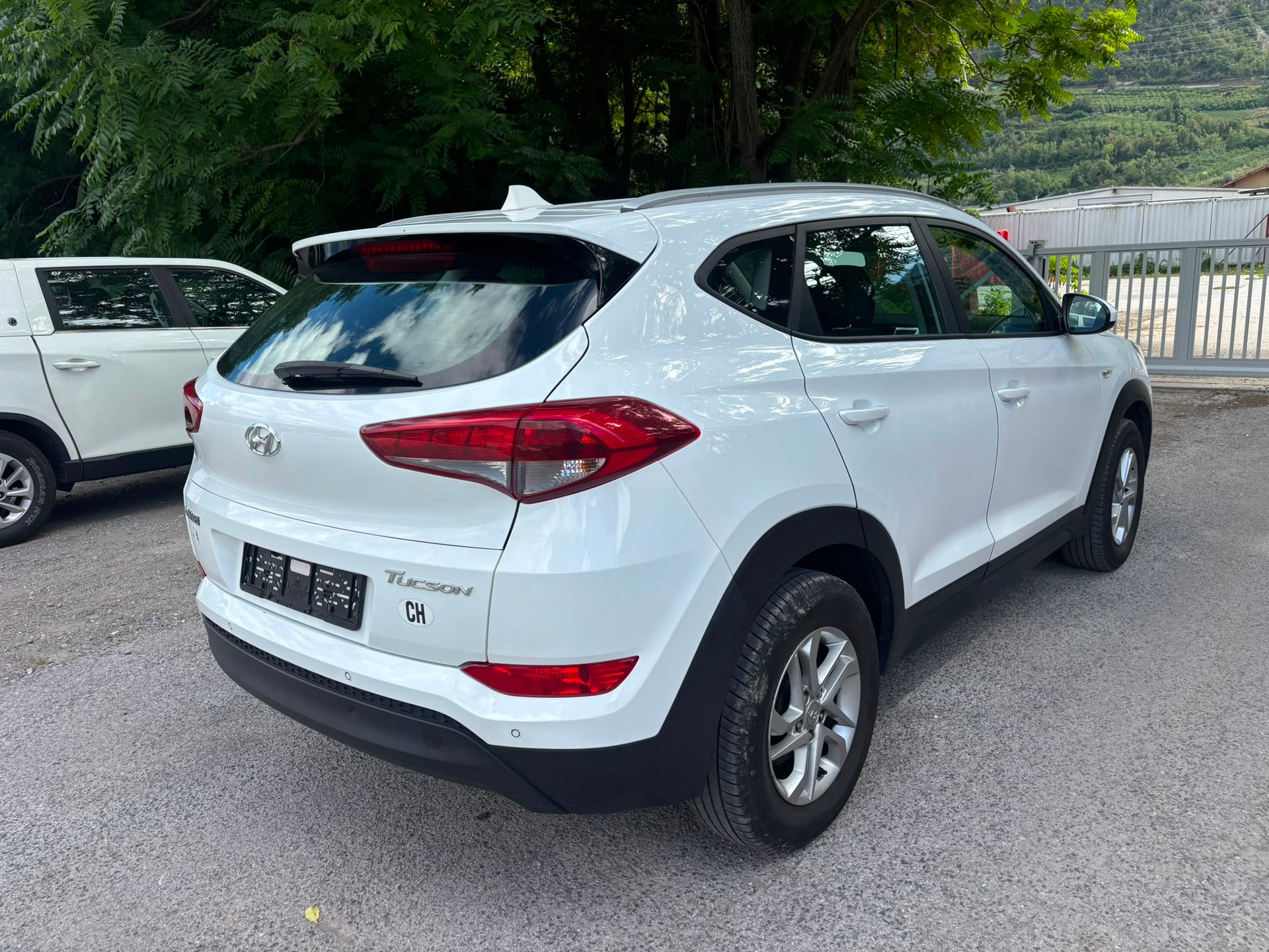 HYUNDAI TUCSON-image-5