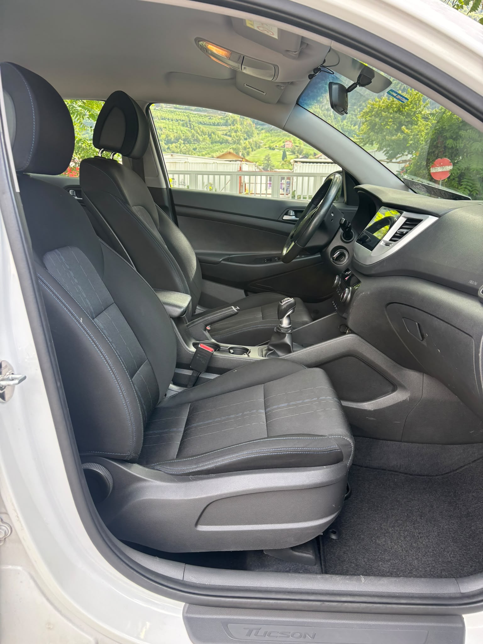 HYUNDAI TUCSON-image-10