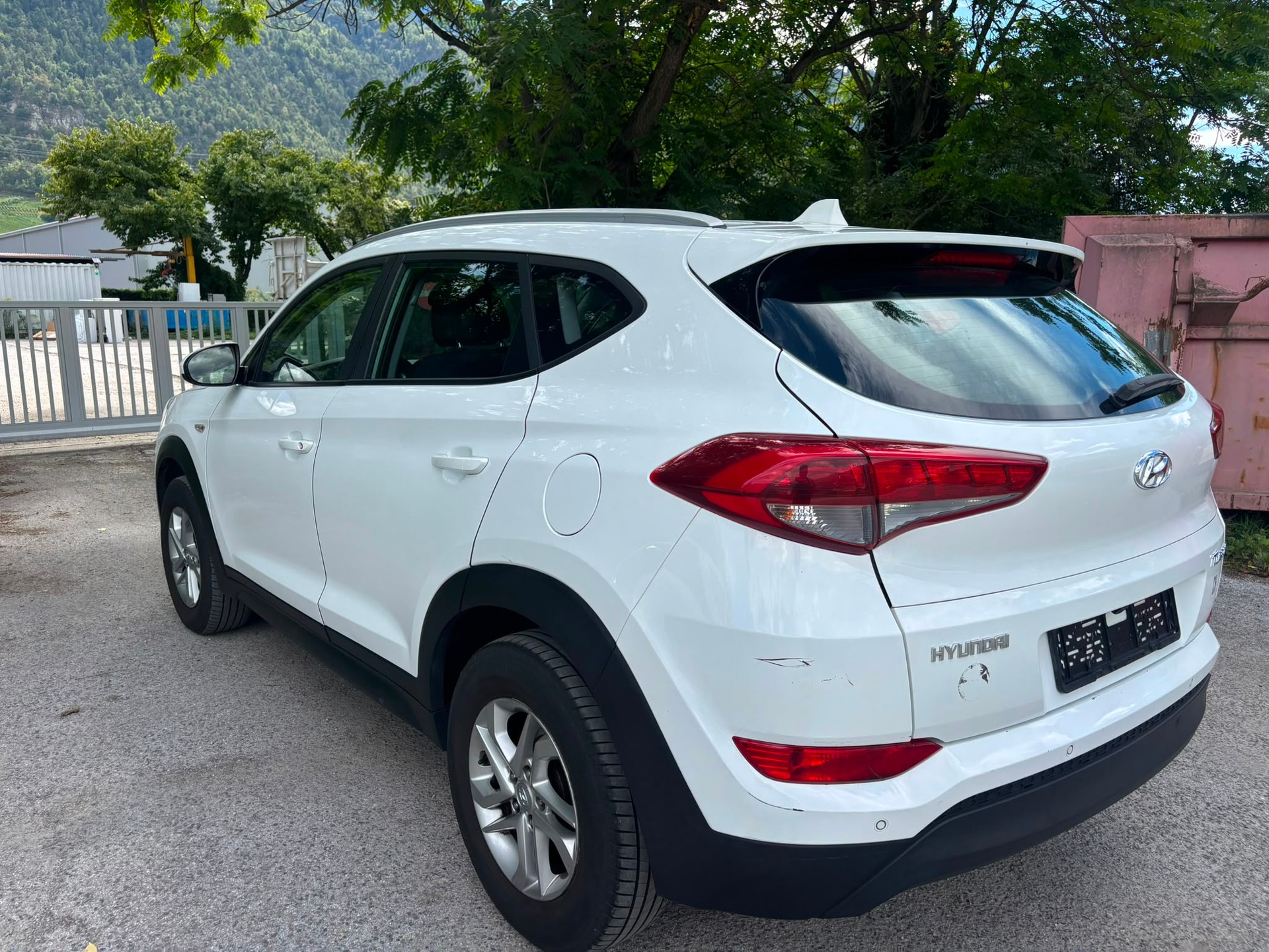 HYUNDAI TUCSON-image-4