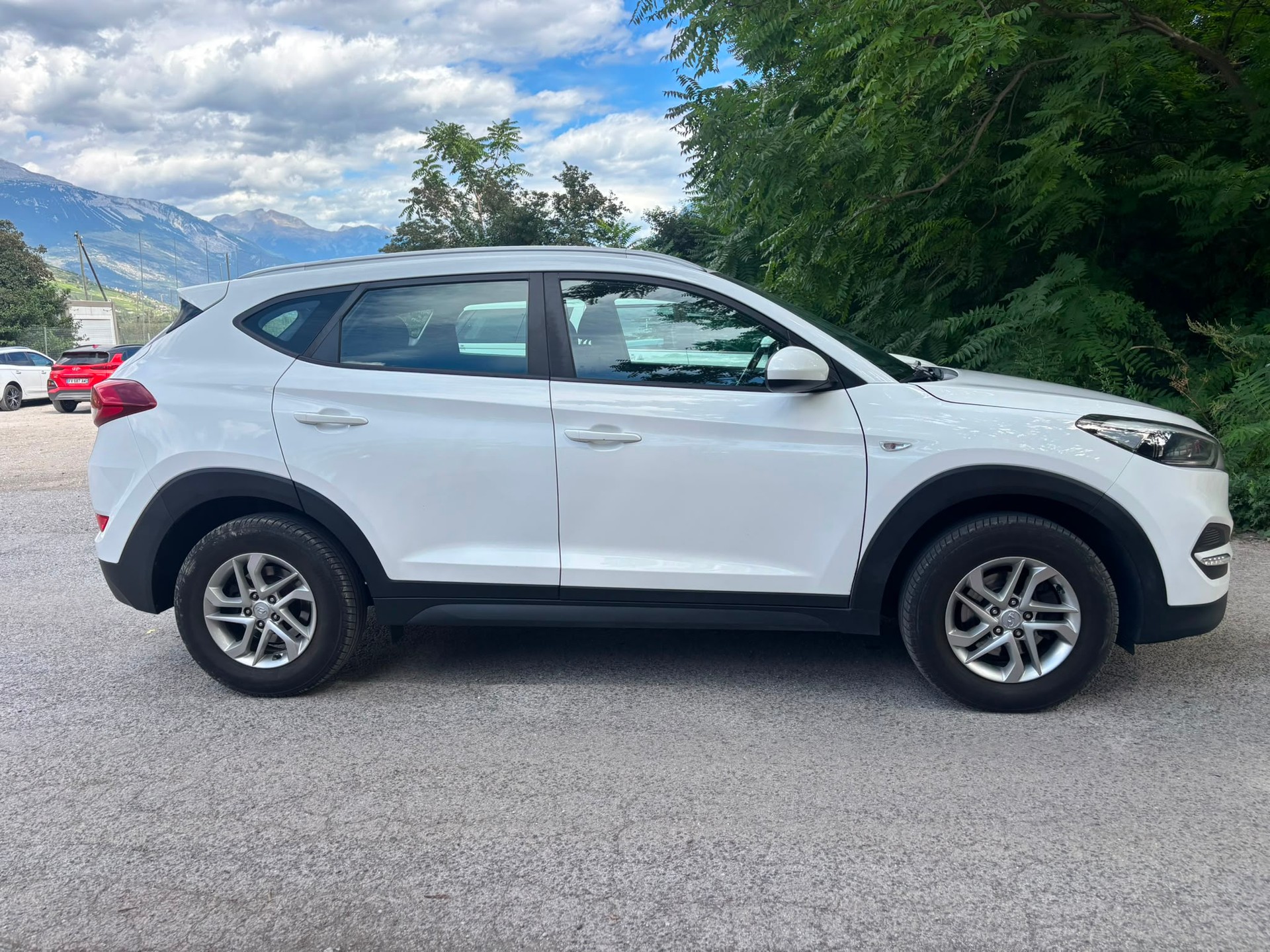 HYUNDAI TUCSON-image-6