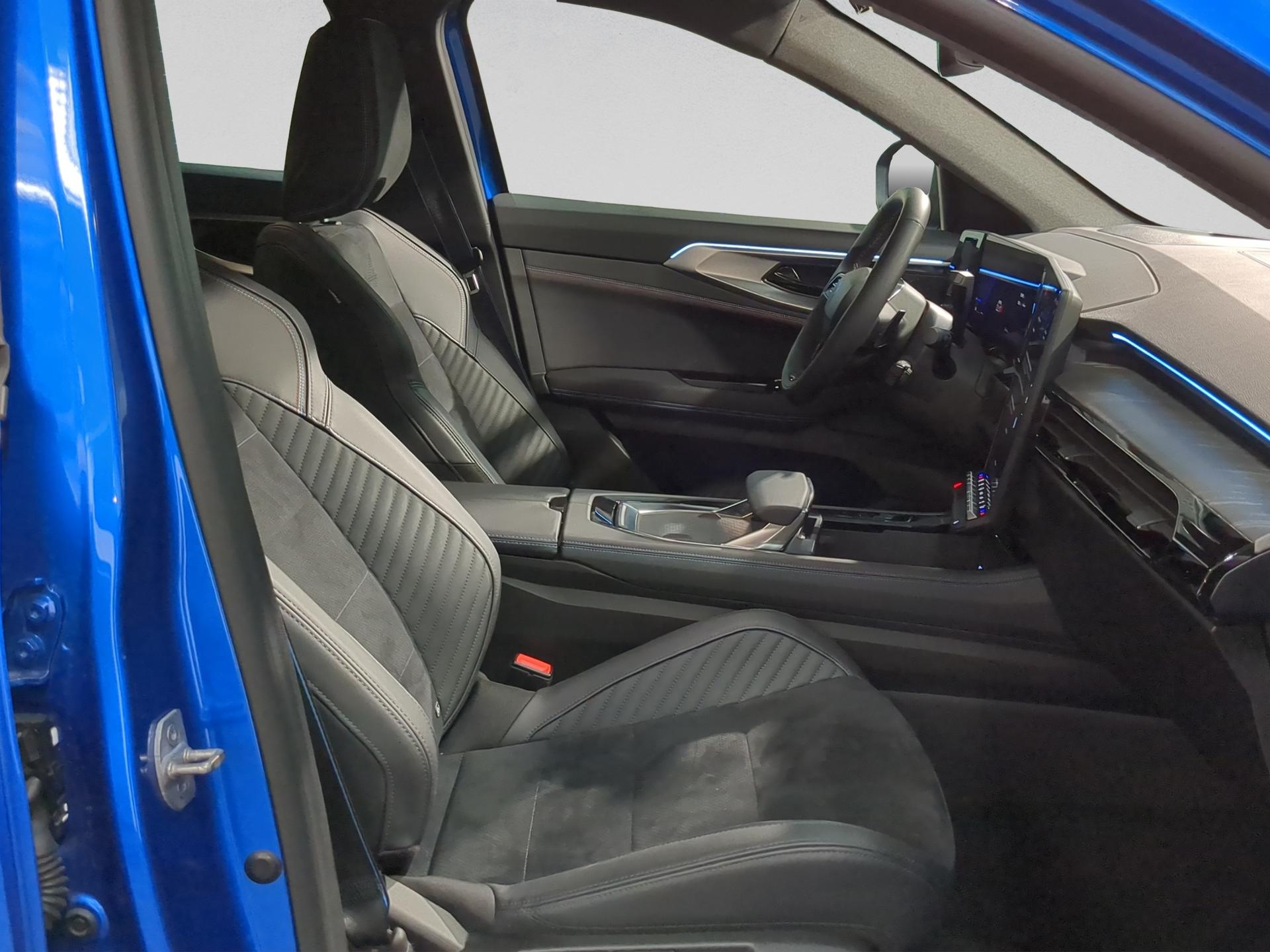 RENAULT Rafale 1.2 E-Tech Hybrid 200 Esprit Alpine-image-15