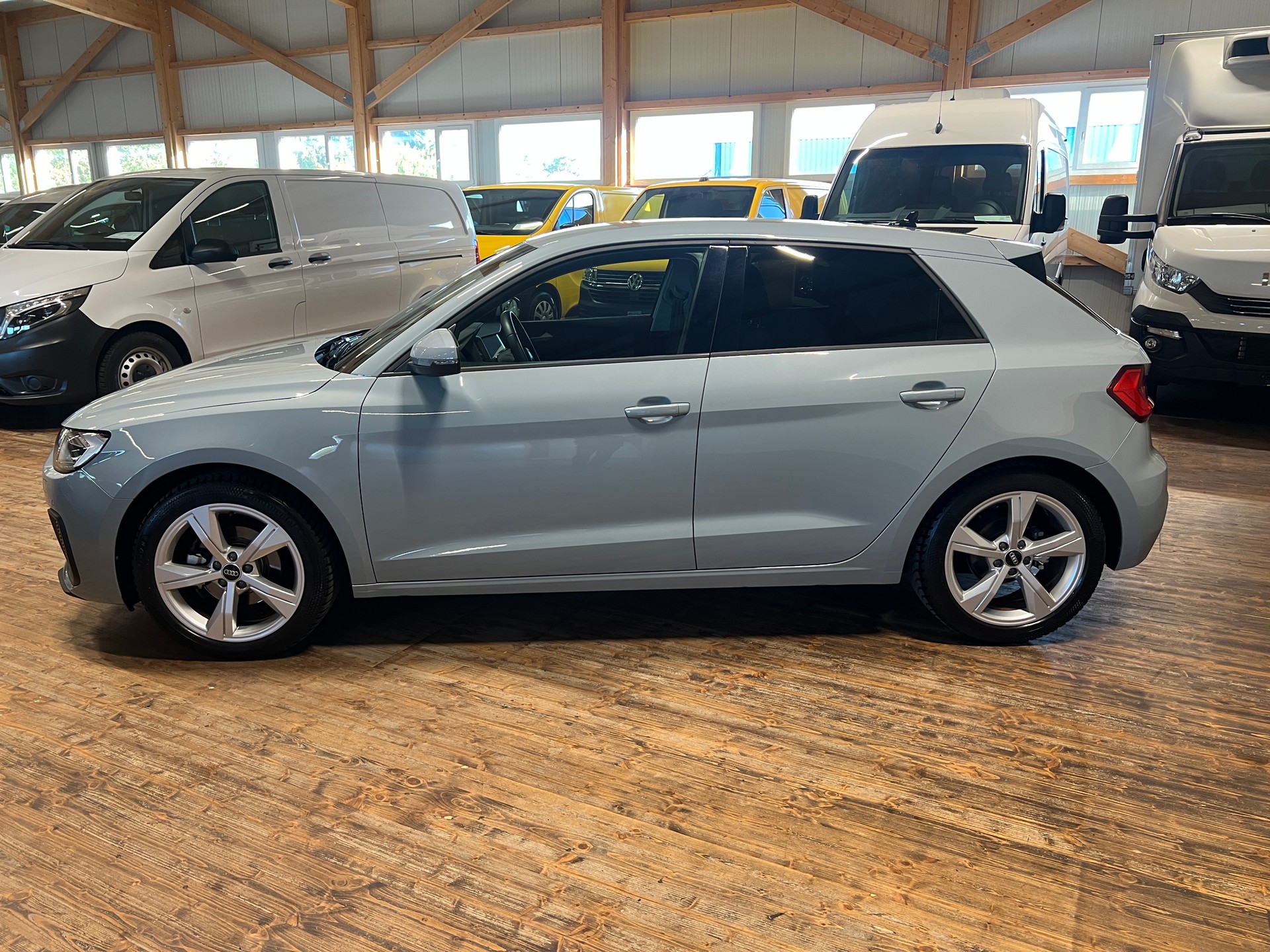 AUDI A1 Sportback 30 TFSI S-tronic-image-7