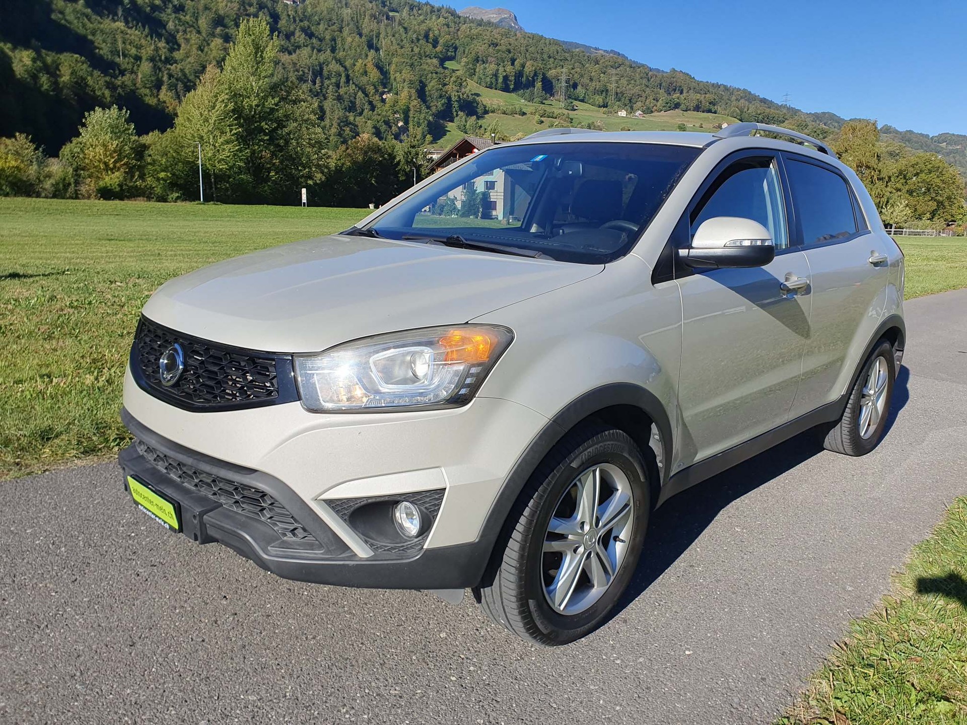 KGM-SsangYong Korando 2.0 e-XDi Quartz 4WD-image-3