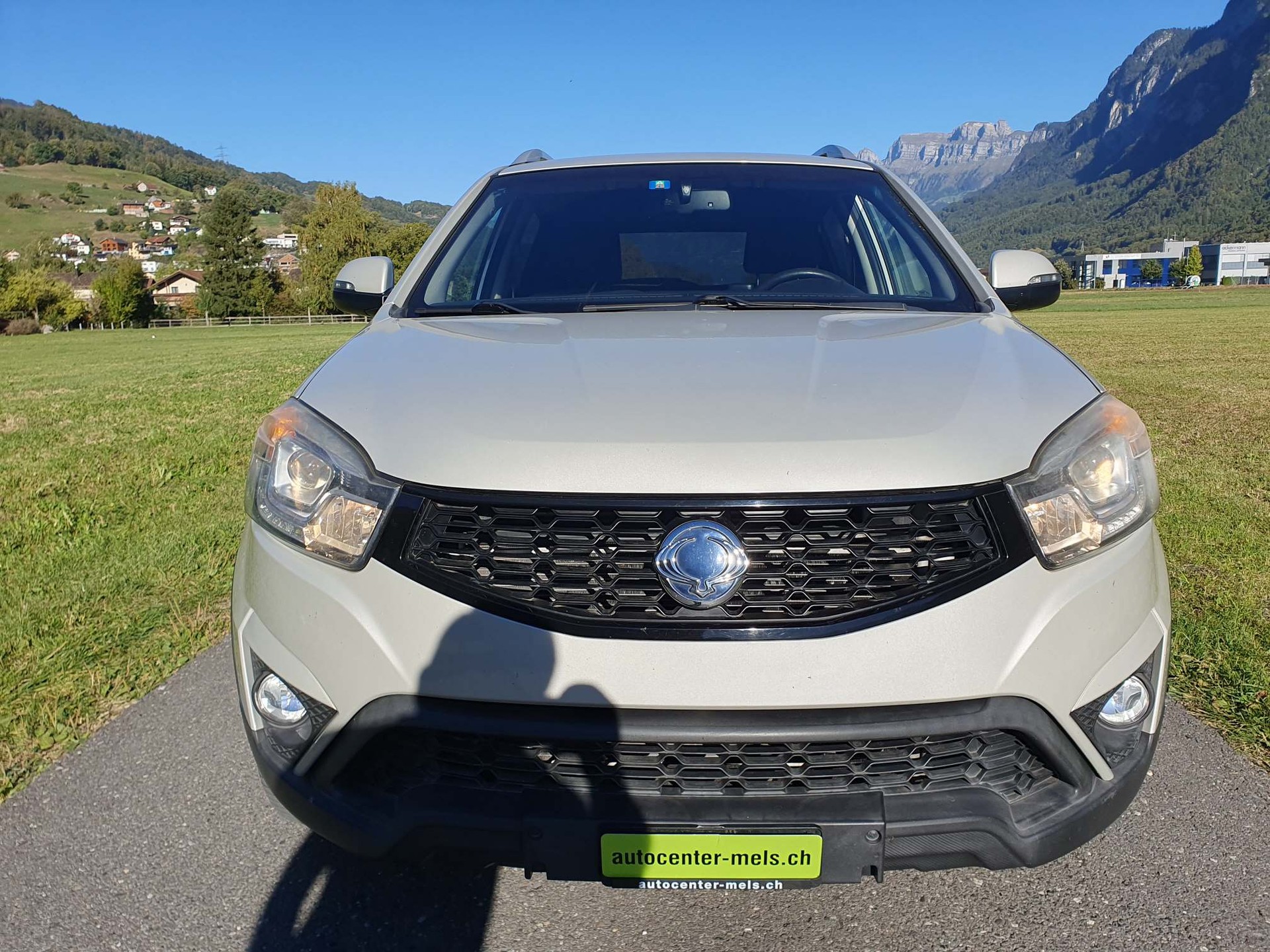 KGM-SsangYong Korando 2.0 e-XDi Quartz 4WD-image-2