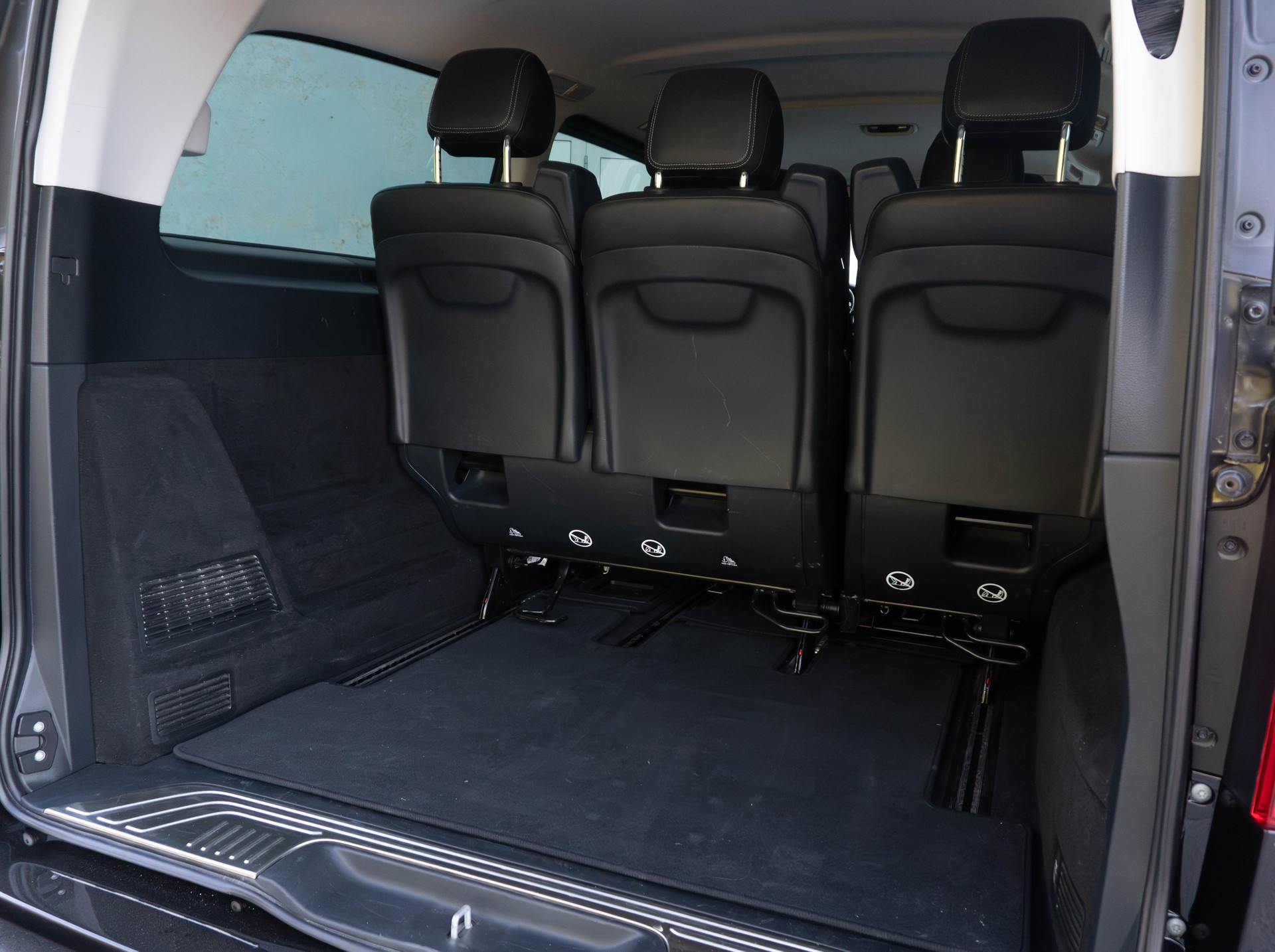 MERCEDES-BENZ V 250 d Avantgarde lang 4Matic 7G-Tronic-image-12