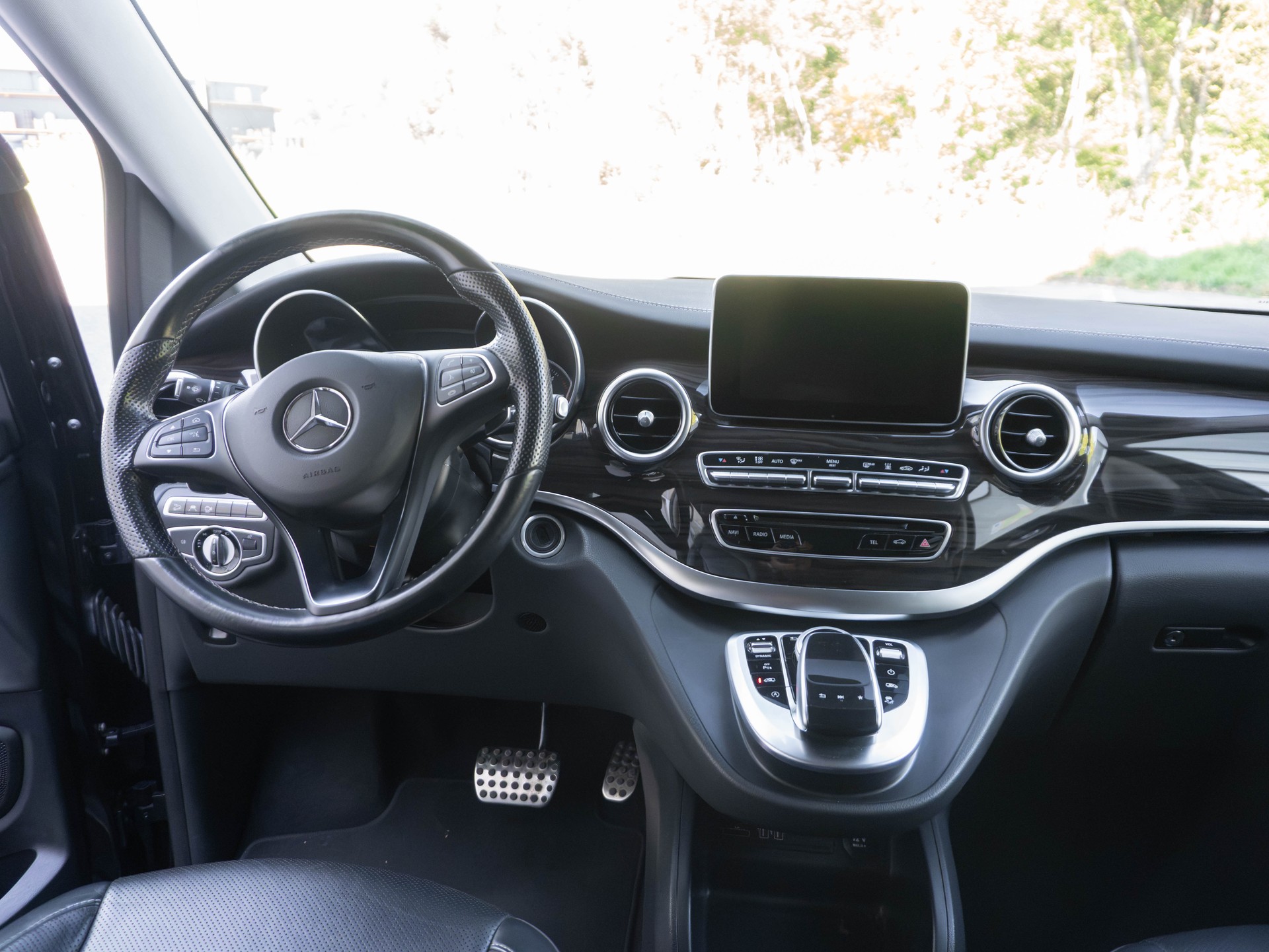 MERCEDES-BENZ V 250 d Avantgarde lang 4Matic 7G-Tronic-image-7