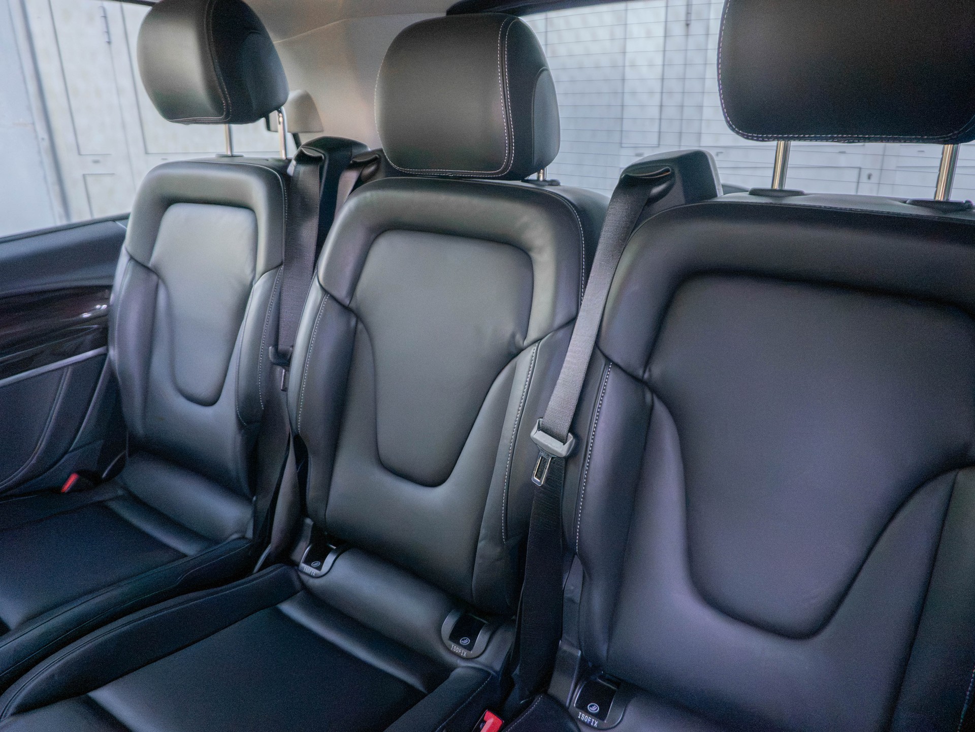 MERCEDES-BENZ V 250 d Avantgarde lang 4Matic 7G-Tronic-image-9