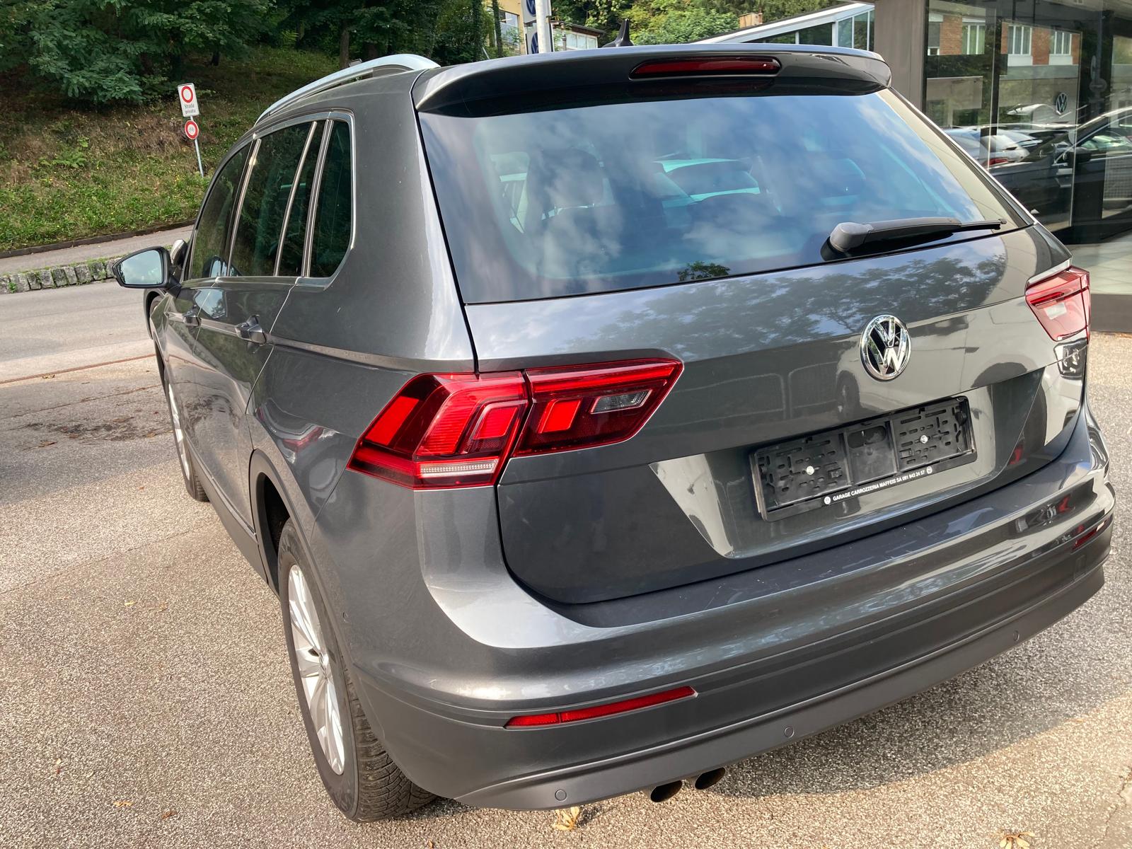 VW Tiguan 2.0TSI Comfortline 4Motion DSG-image-4