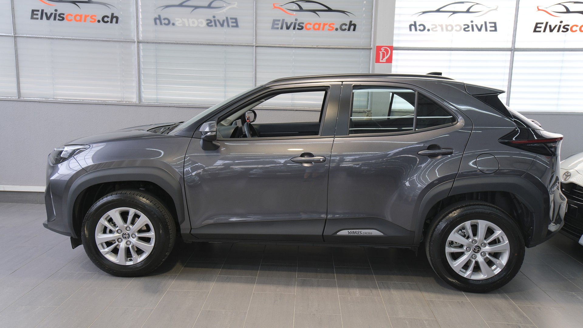TOYOTA Yaris Cross 1.5 Trend e-CVT-image-8