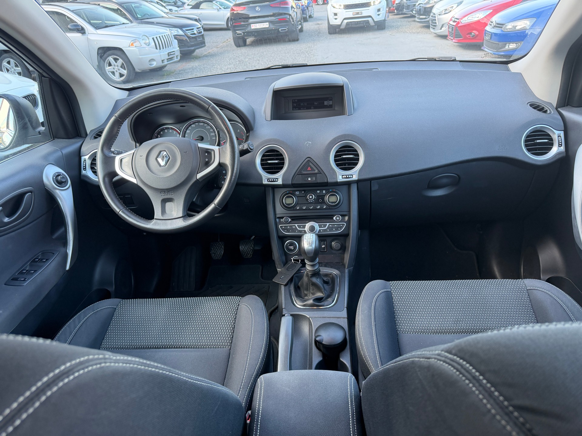 RENAULT Koleos 2.5 Dynamique 4x4-image-10