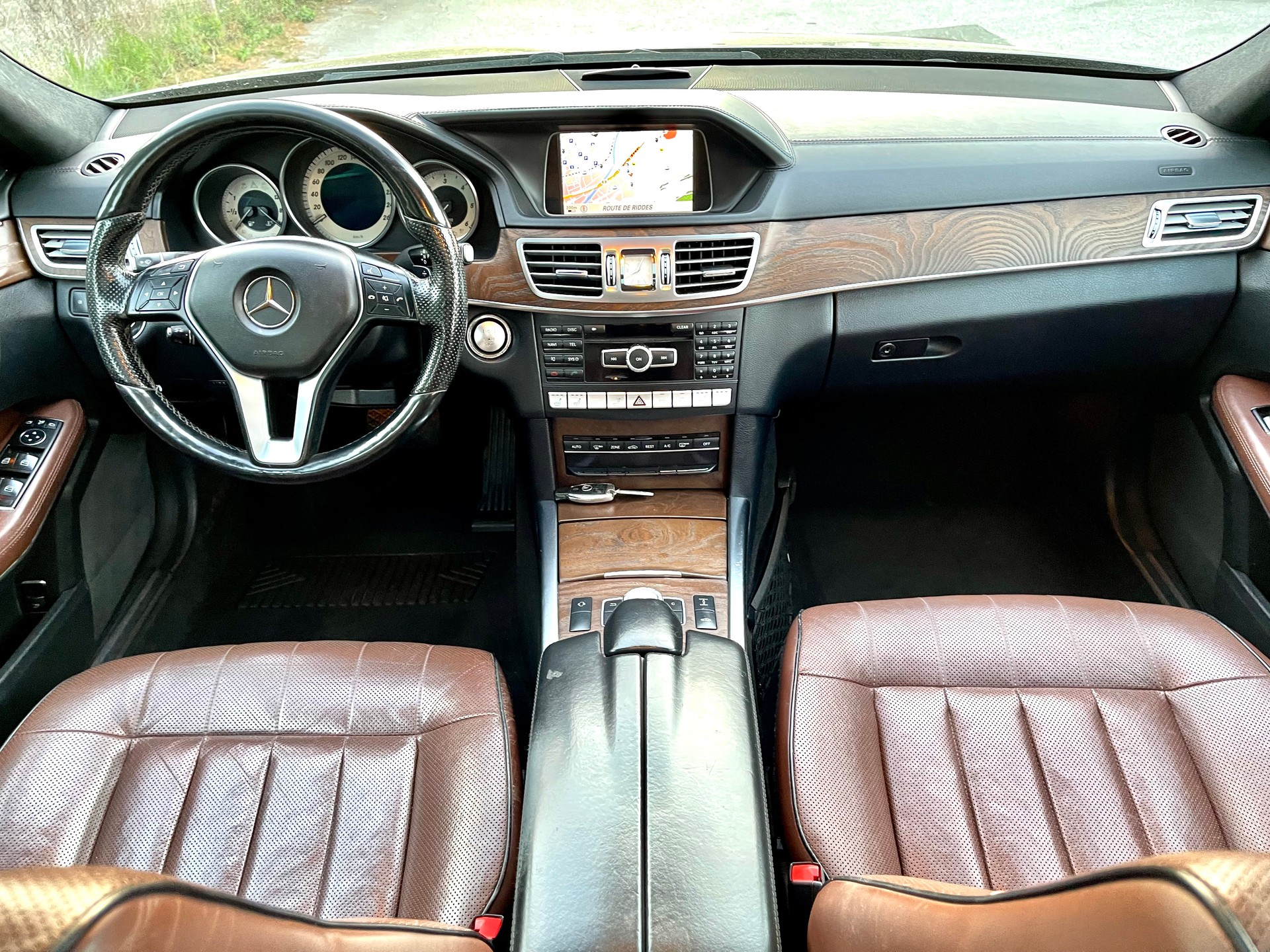 MERCEDES-BENZ E 350 BlueTEC Elégance 4Matic 7G-Tronic-image-1