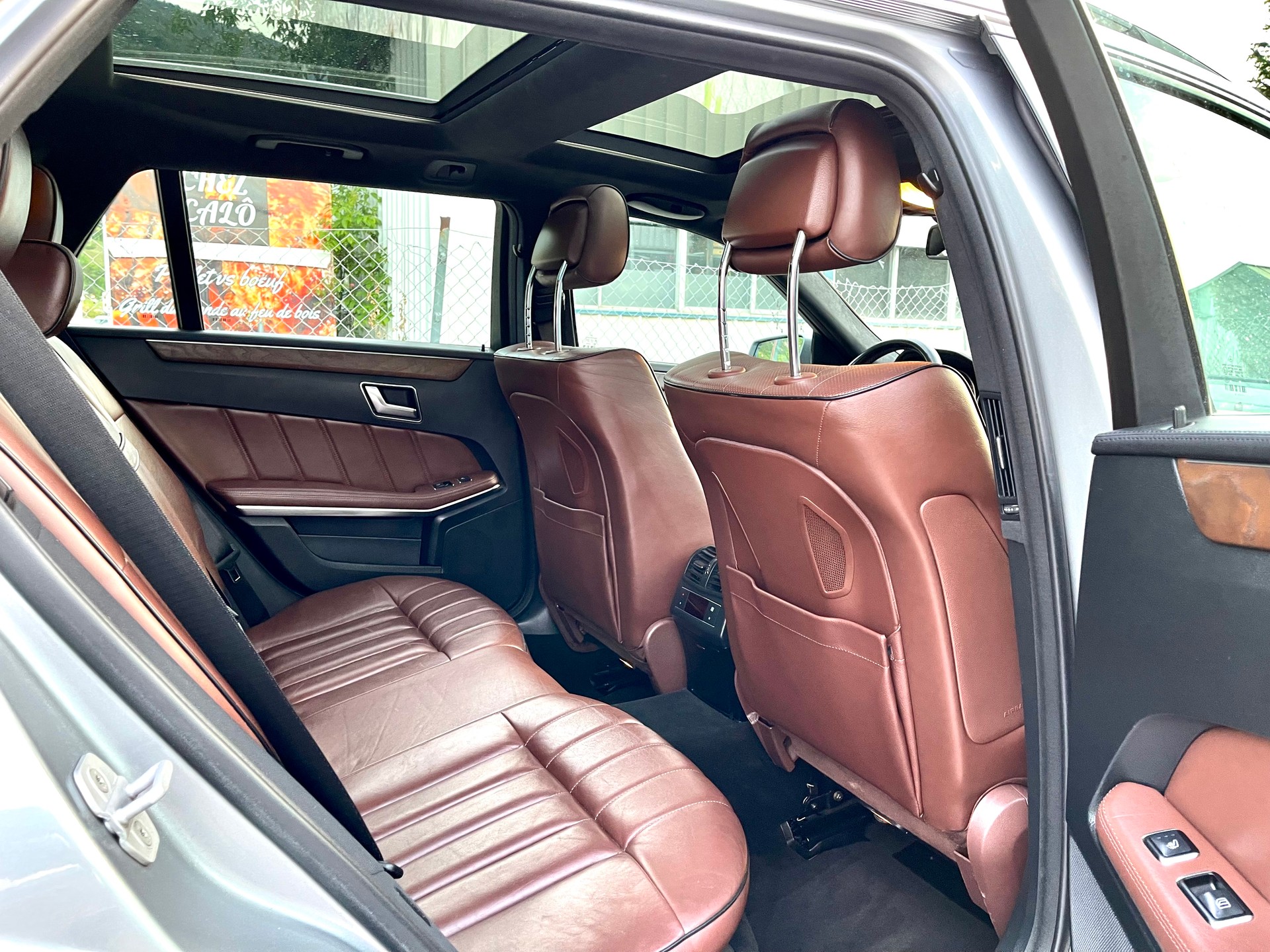 MERCEDES-BENZ E 350 BlueTEC Elégance 4Matic 7G-Tronic-image-3
